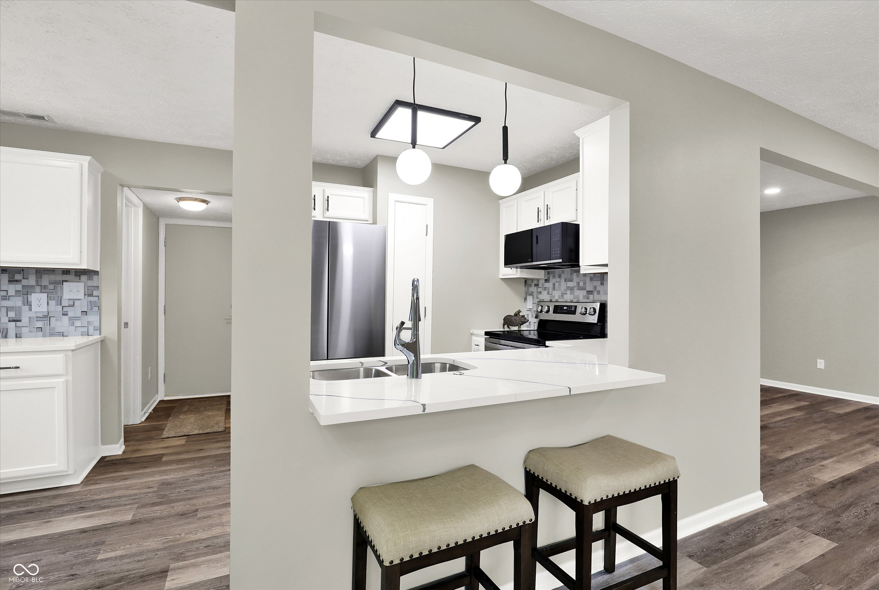 990 Canary Creek Drive