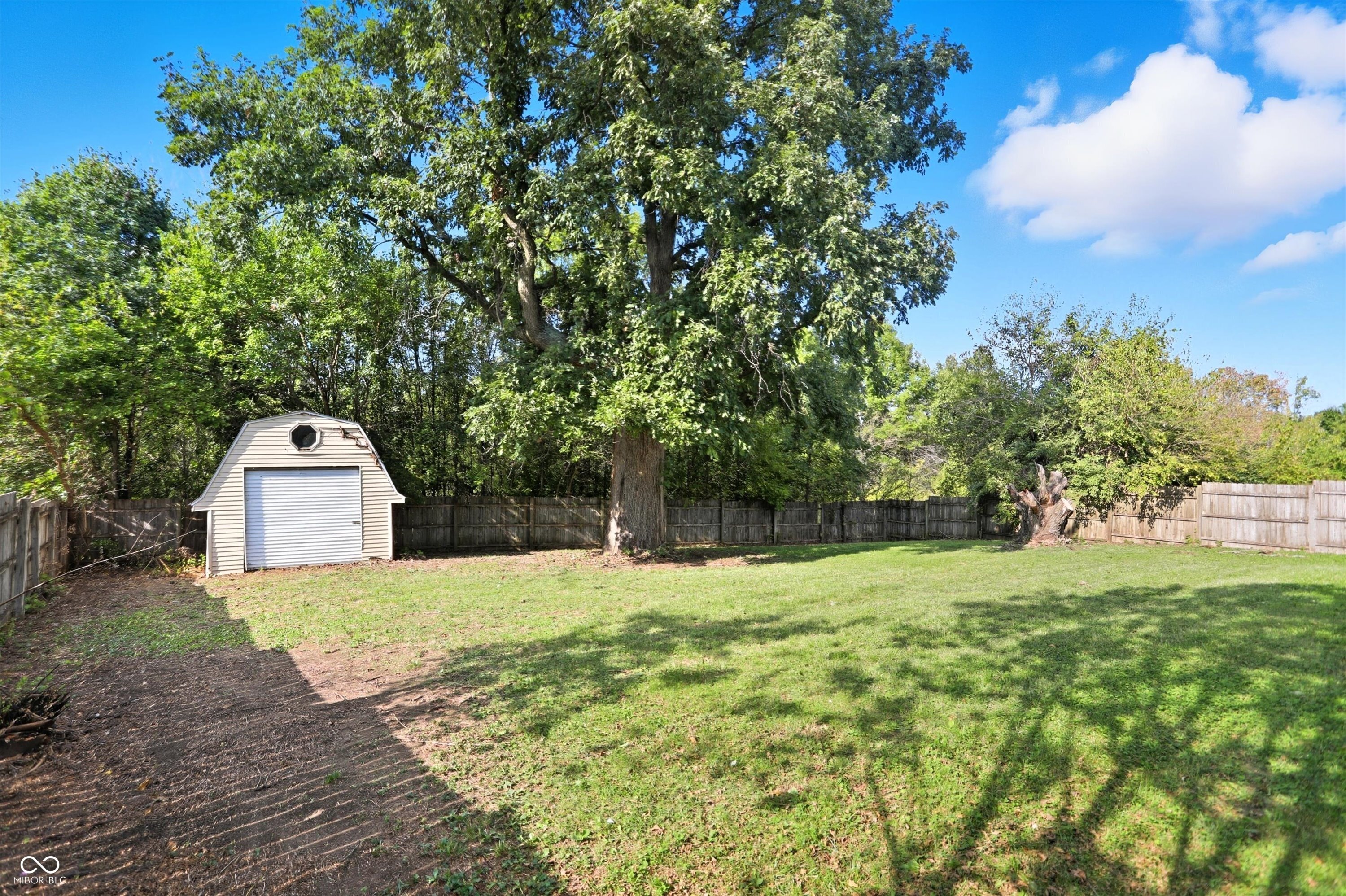 990 Canary Creek Drive