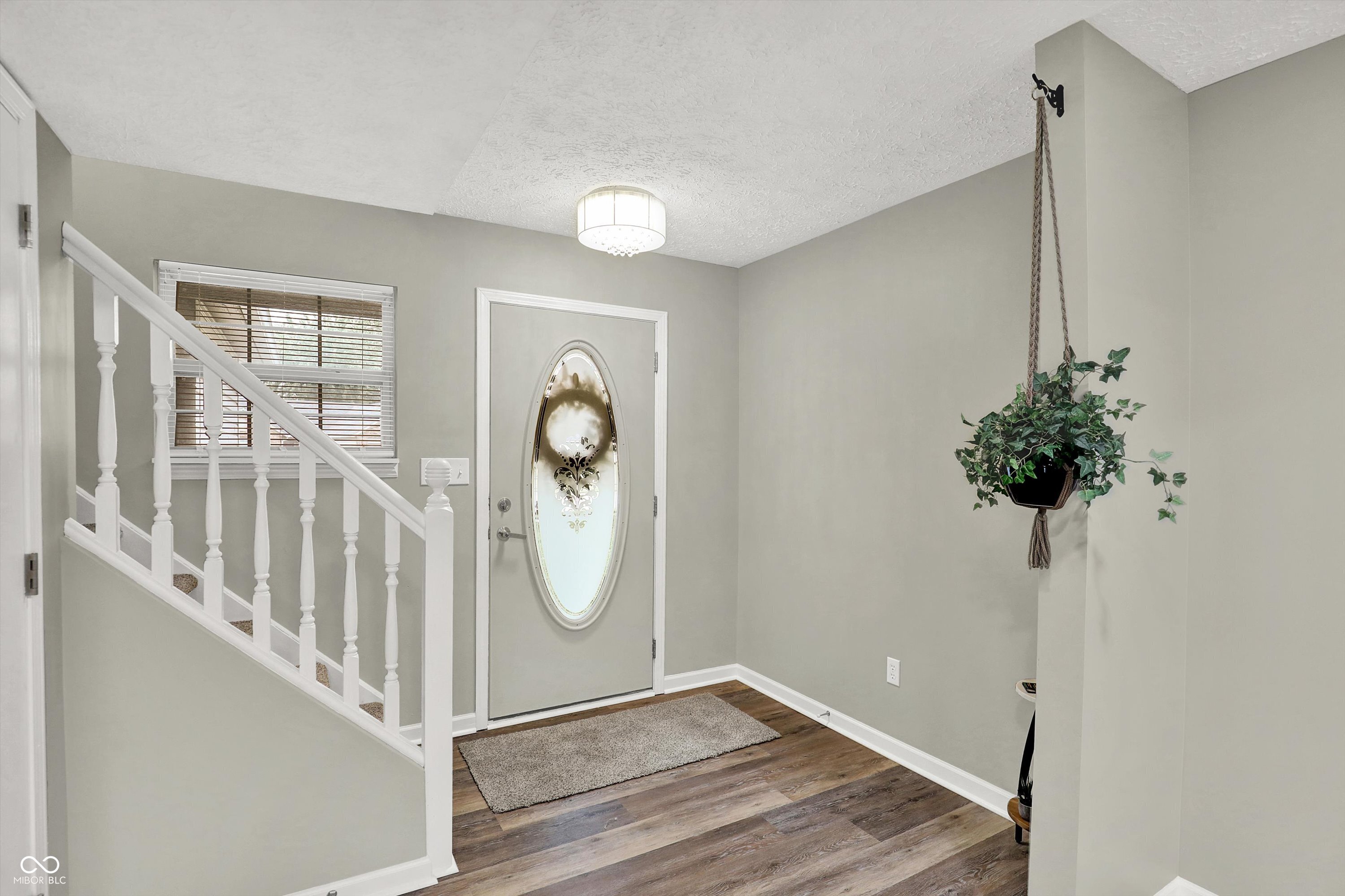 990 Canary Creek Drive