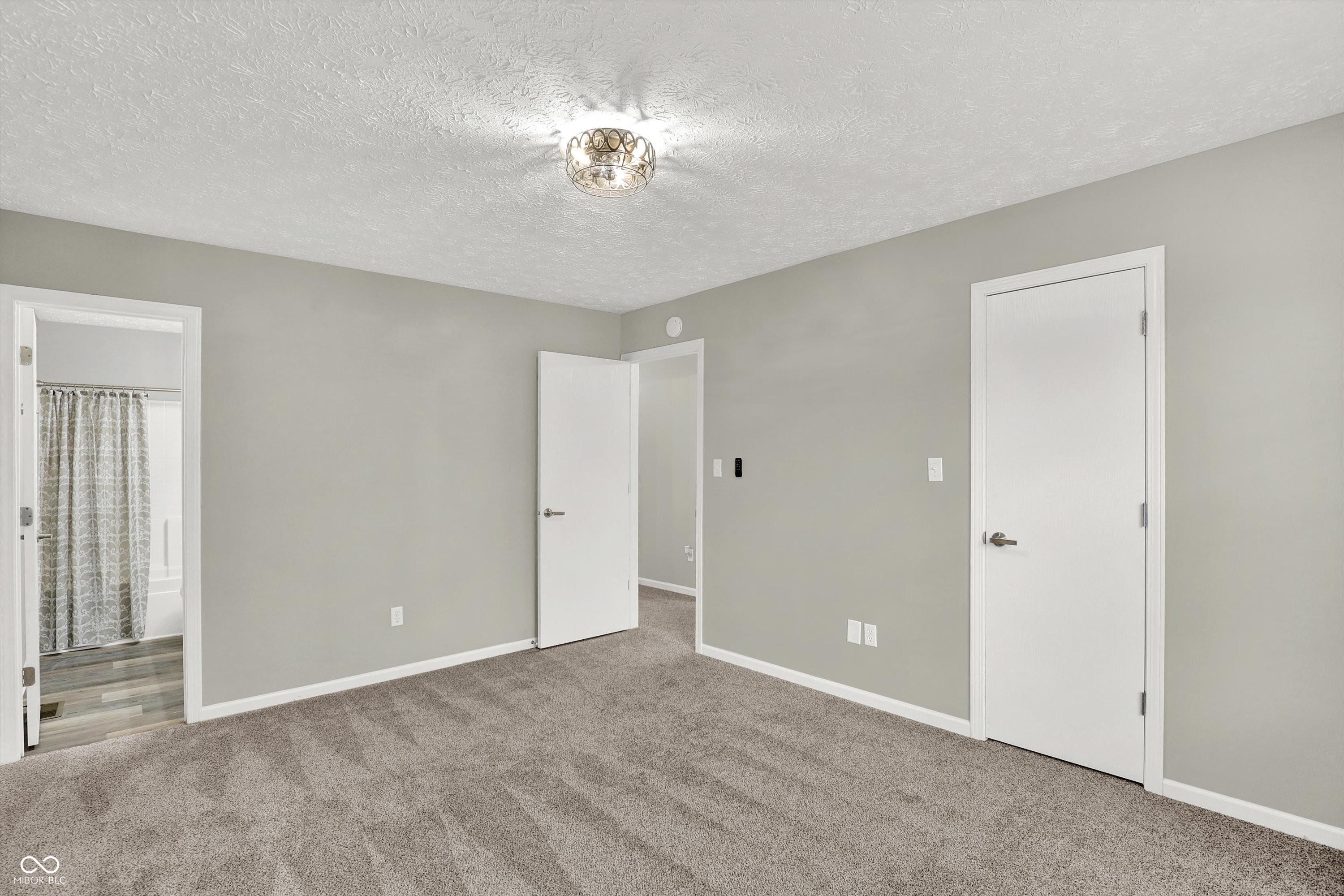 990 Canary Creek Drive