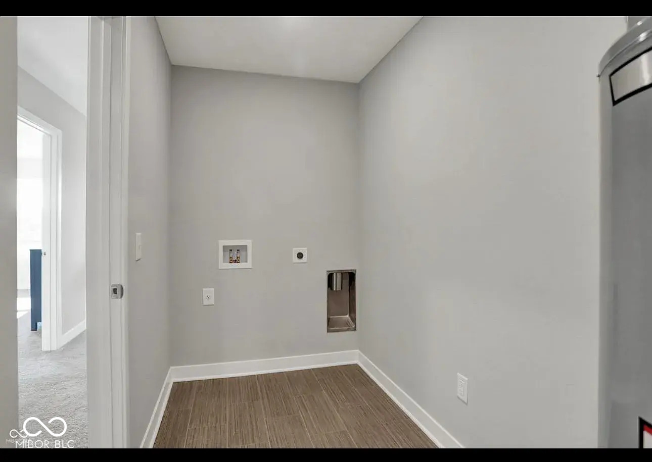 15243 Farrington Way