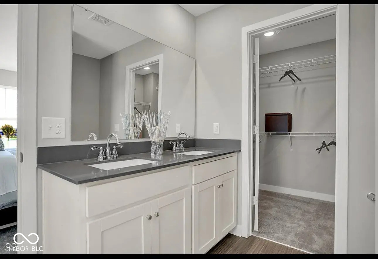 15243 Farrington Way