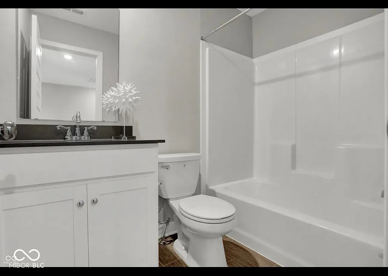 15243 Farrington Way