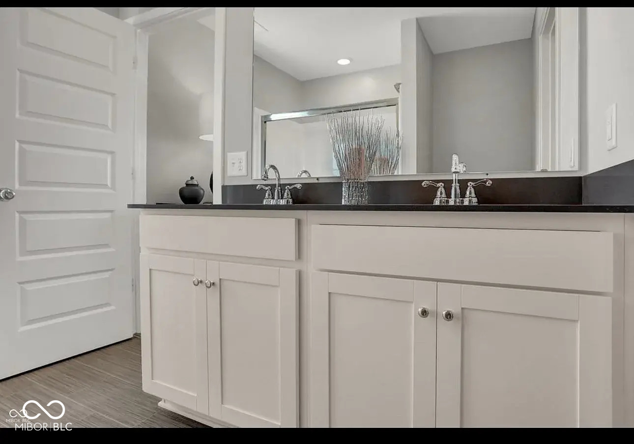 15243 Farrington Way