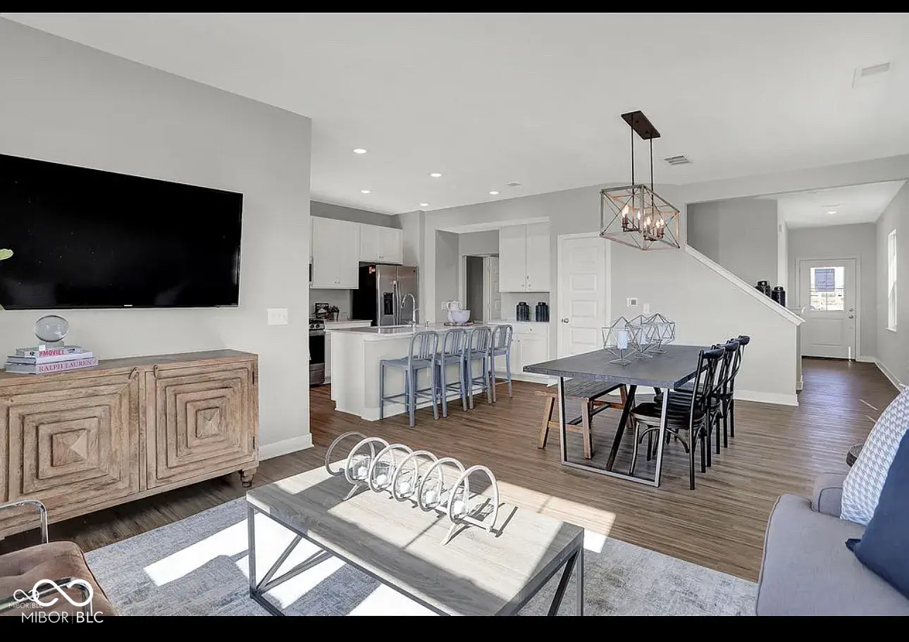 15243 Farrington Way