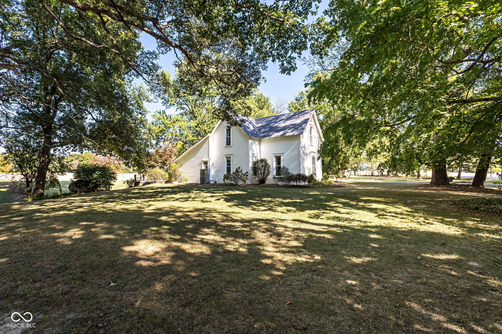 2520 W Blubaugh Avenue