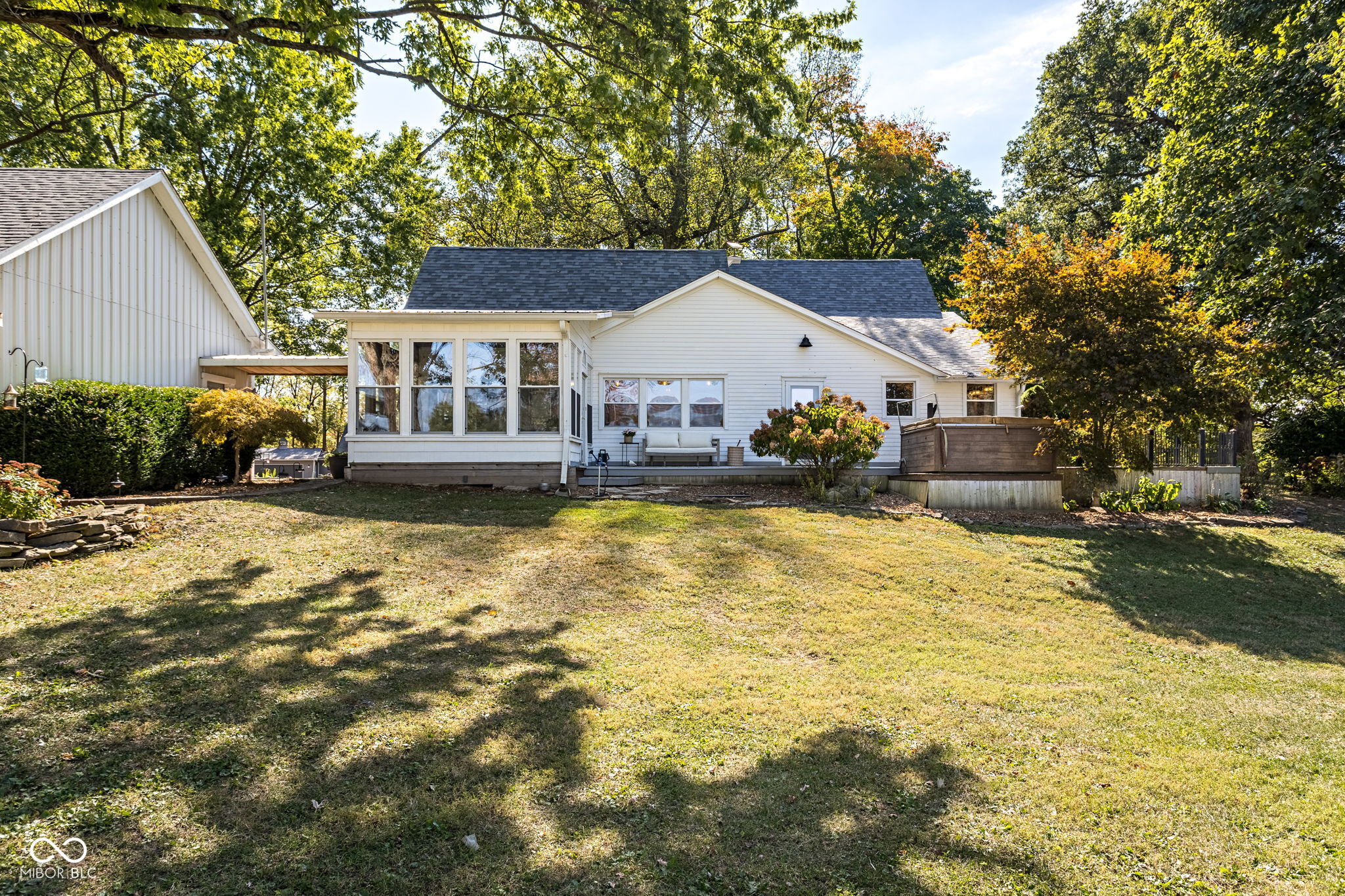 2520 W Blubaugh Avenue