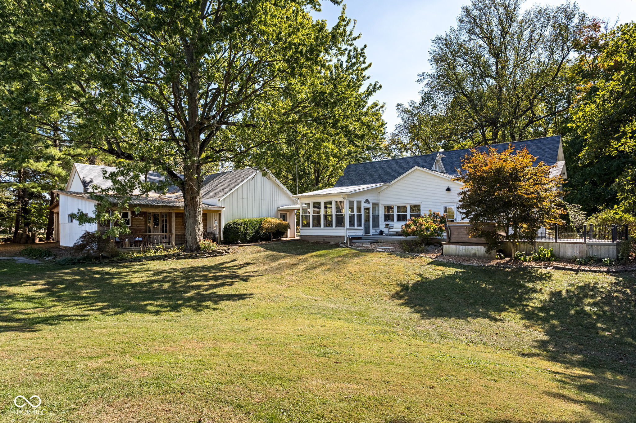 2520 W Blubaugh Avenue