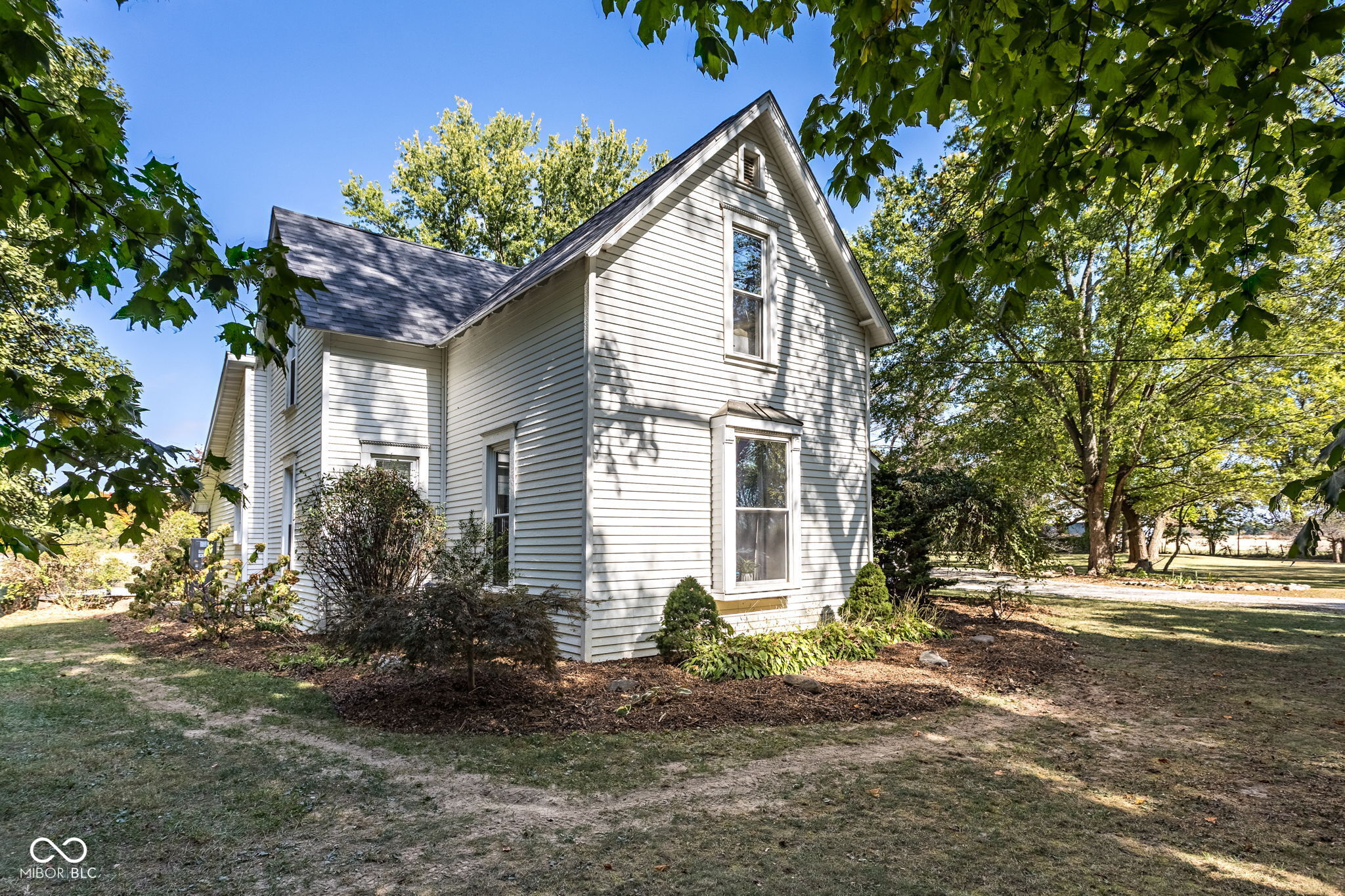 2520 W Blubaugh Avenue