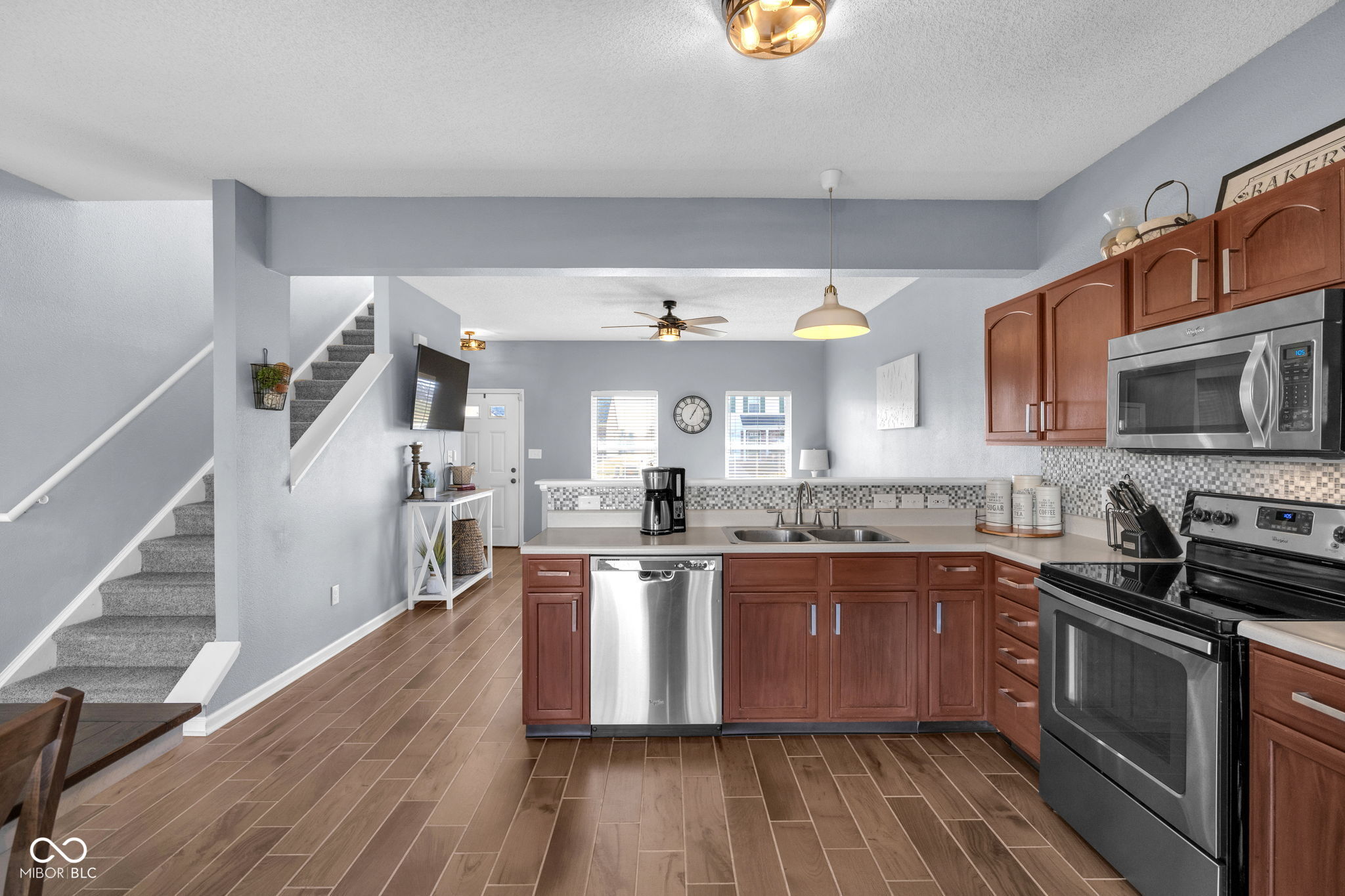 6432 Green Grass Lane