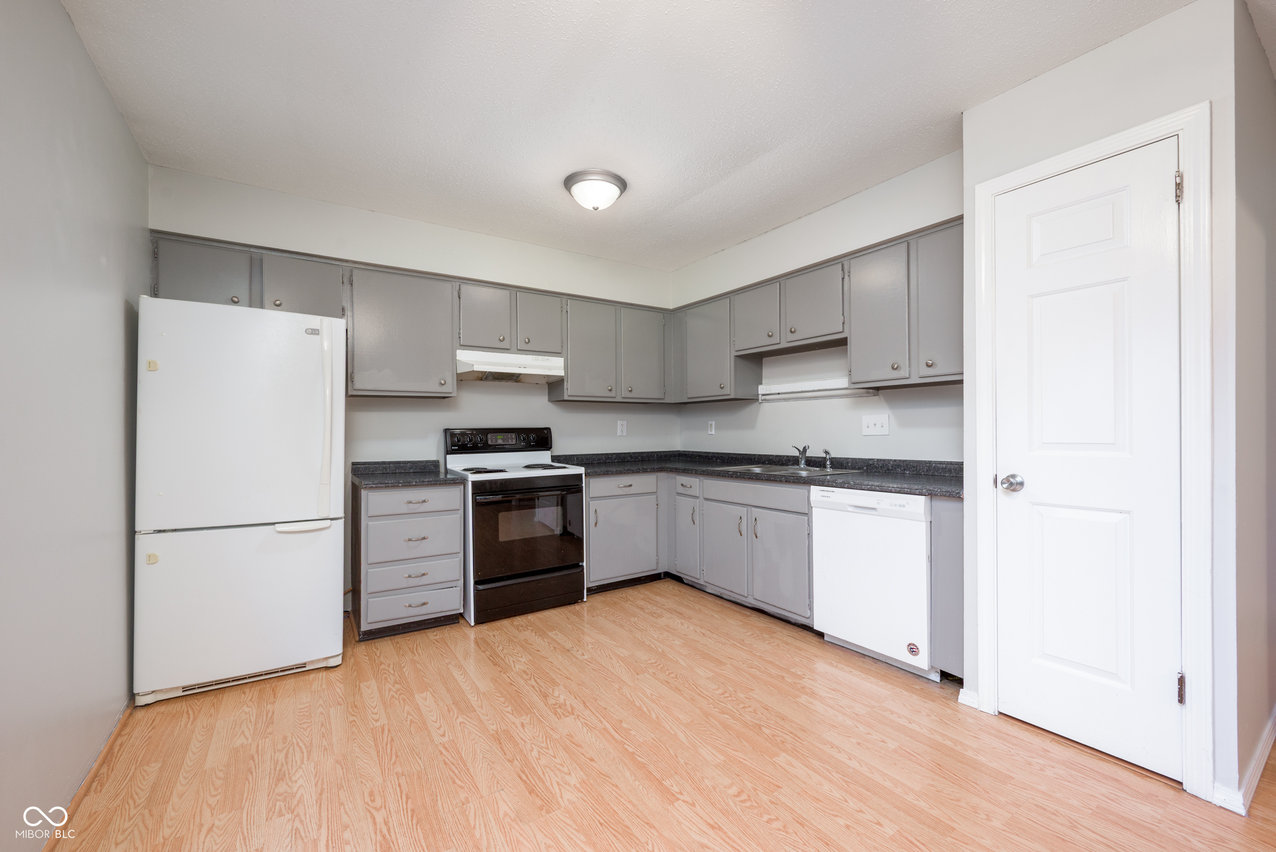 6460 Park Central Way Unit: D