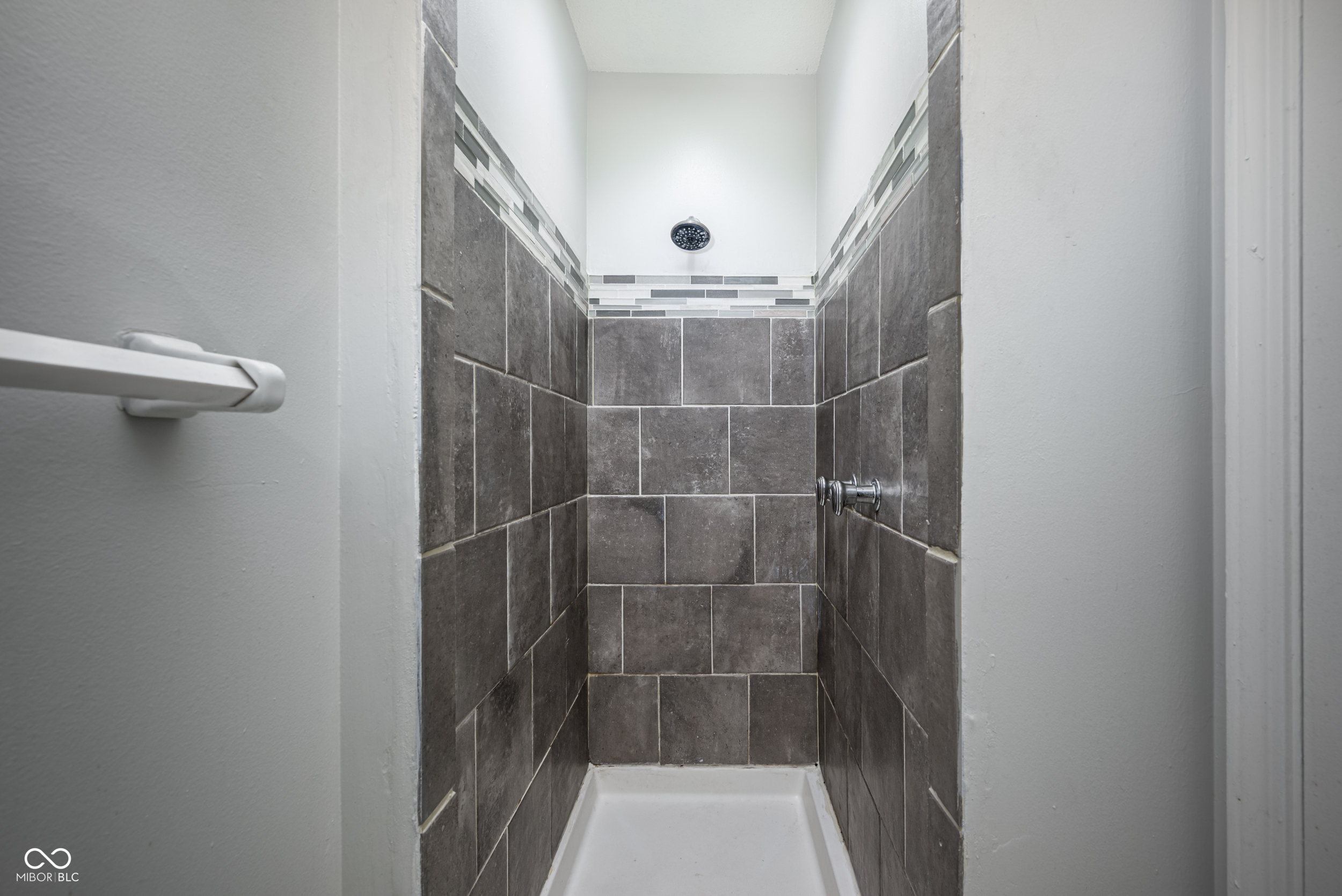 6460 Park Central Way Unit: D