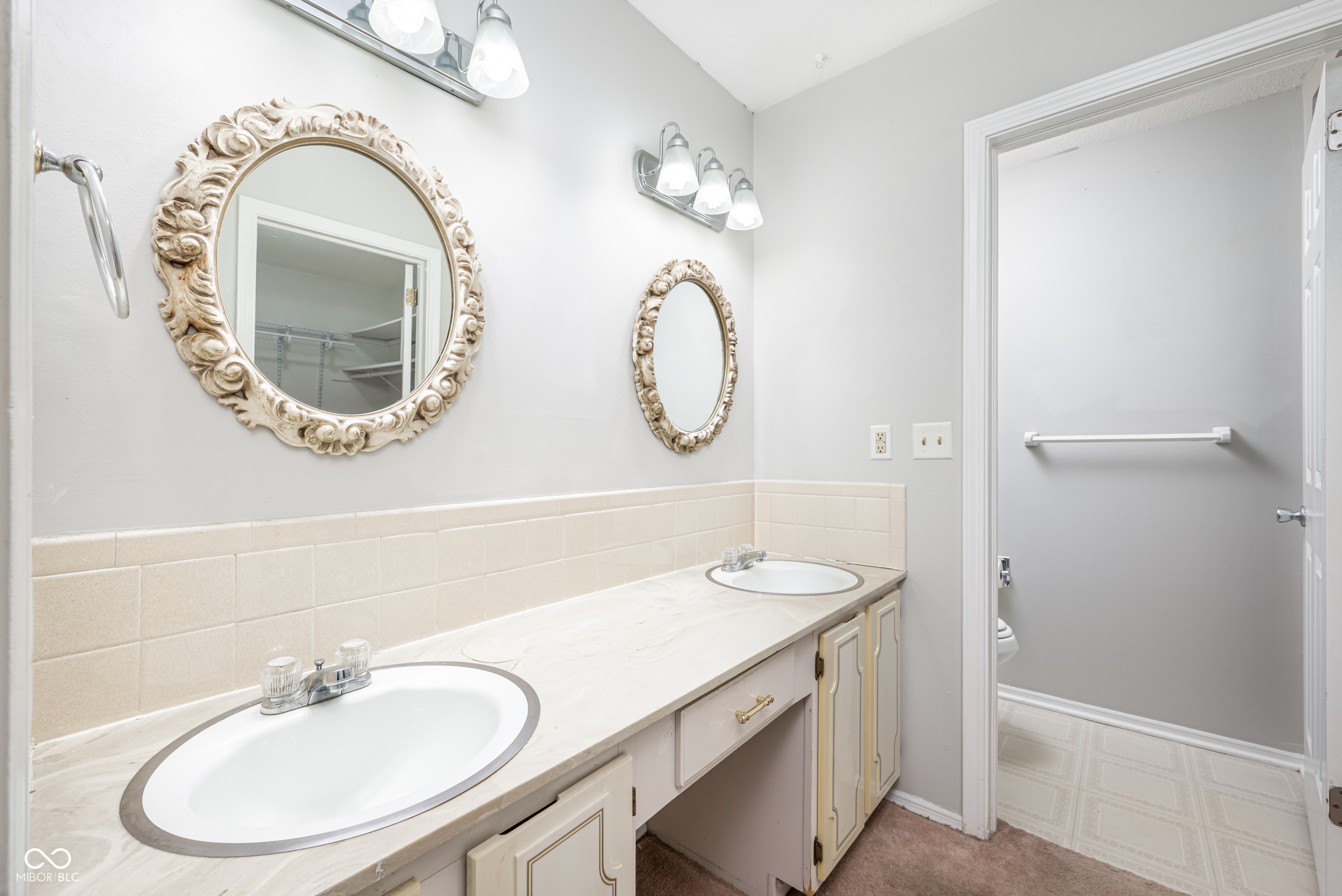 6460 Park Central Way Unit: D