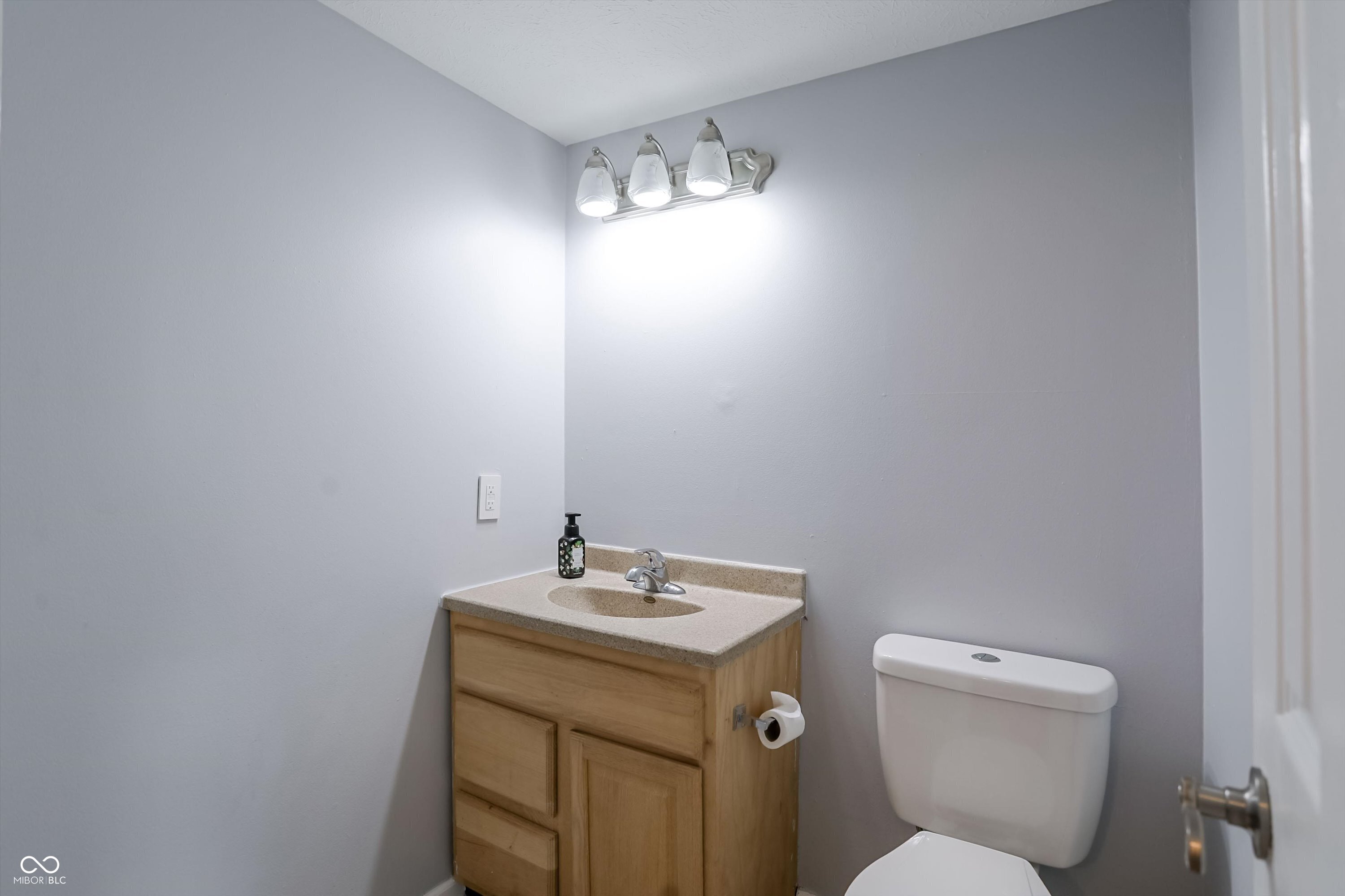 14904 Oak Road