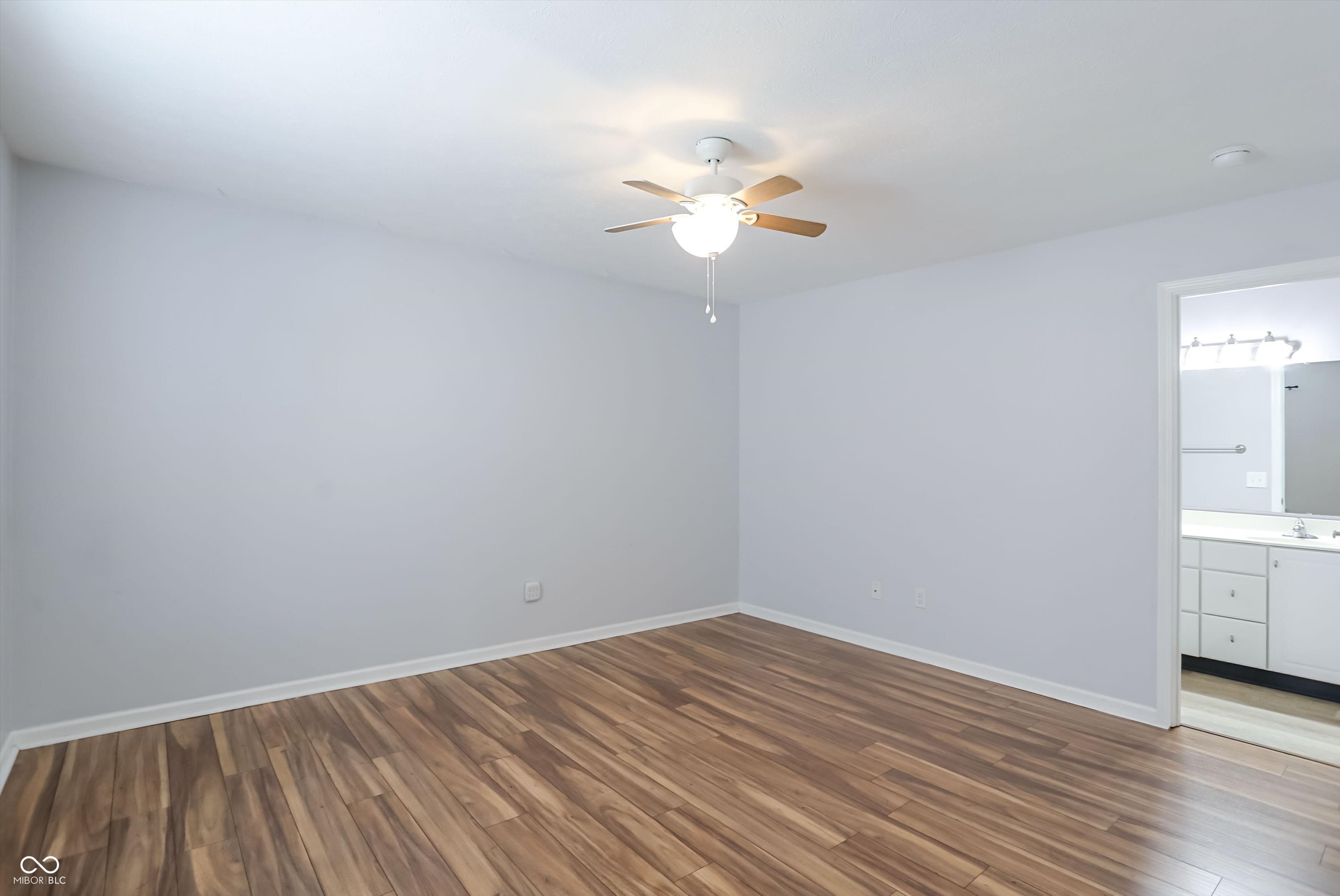 14904 Oak Road