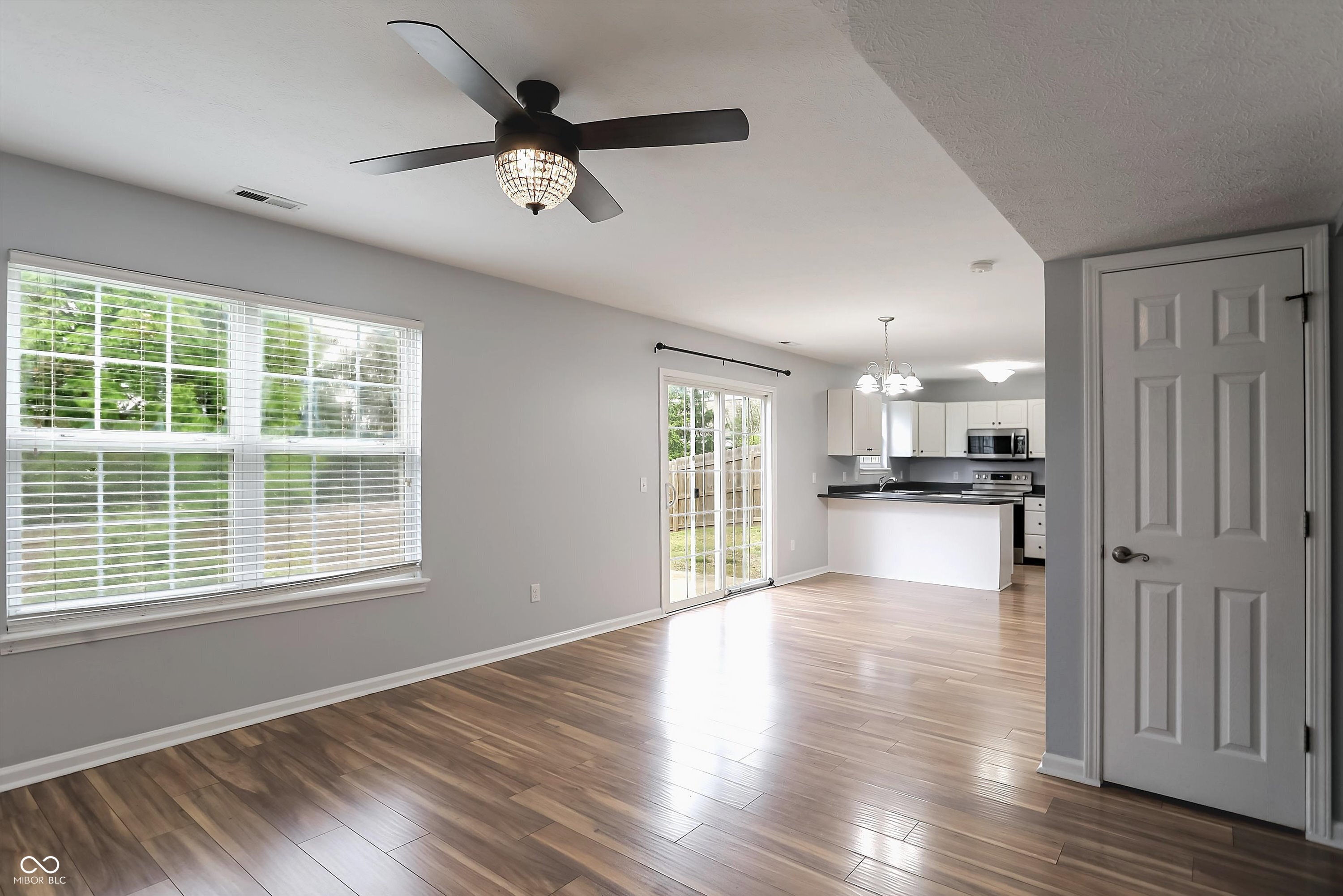 14904 Oak Road