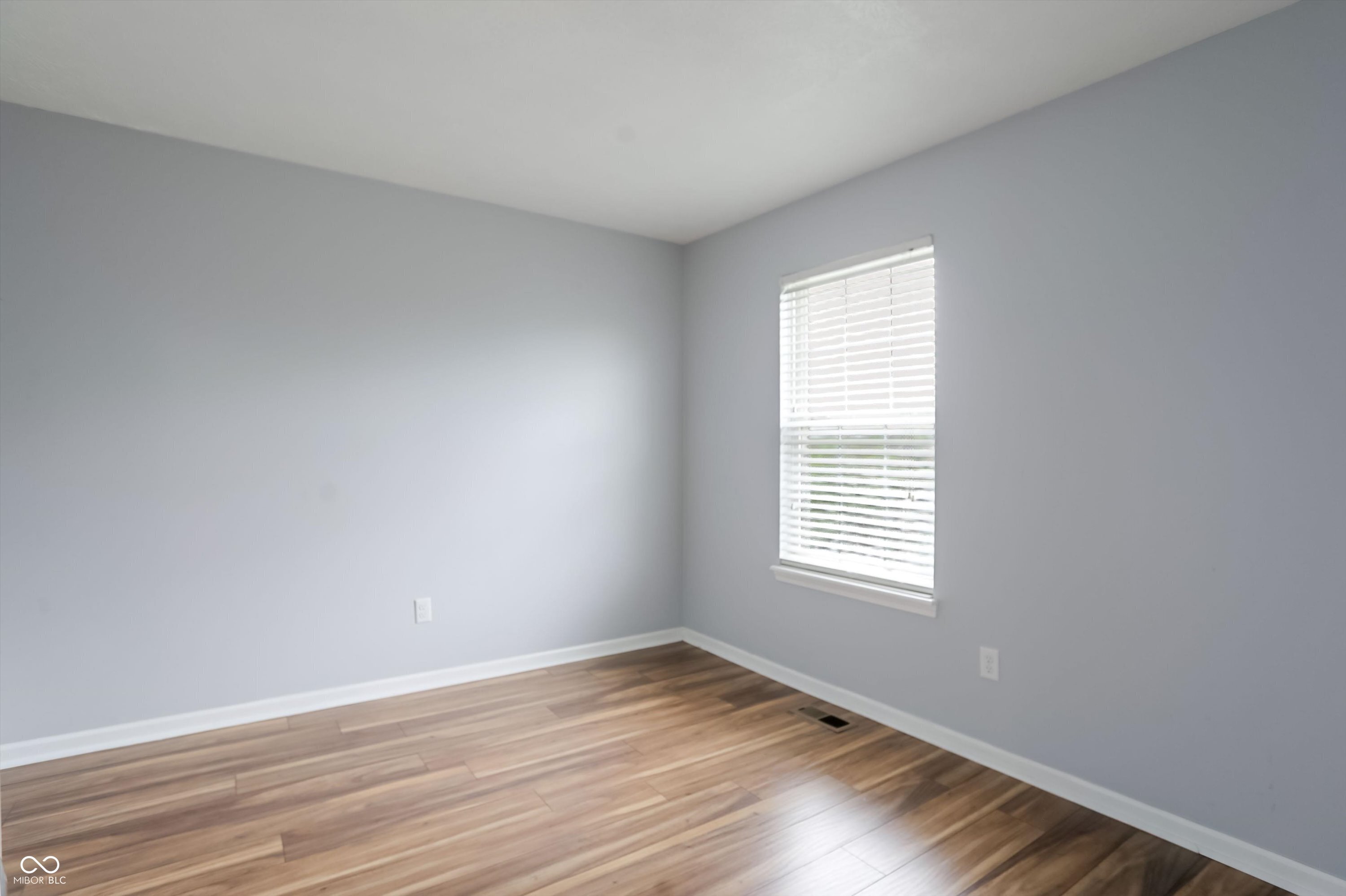 14904 Oak Road