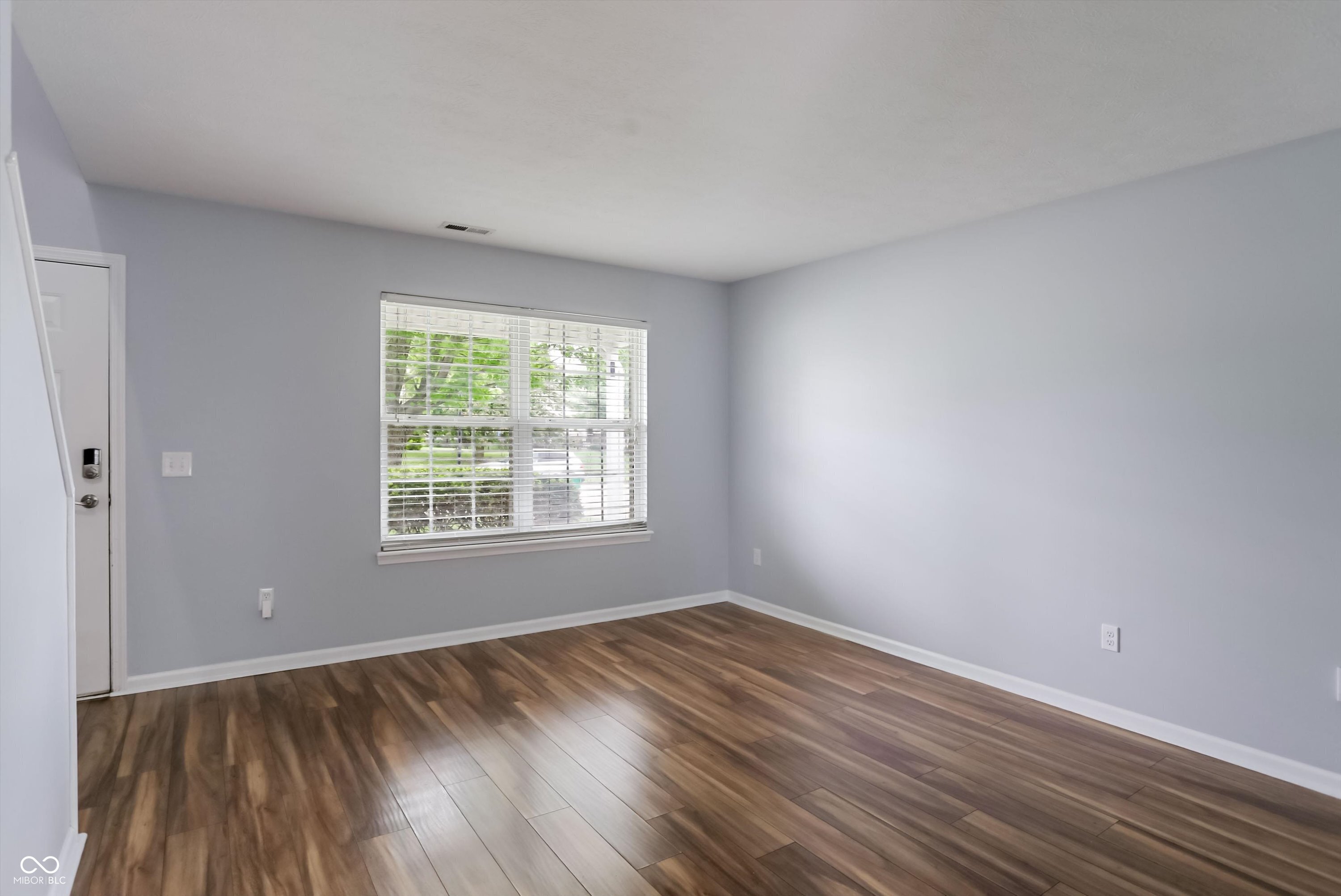 14904 Oak Road