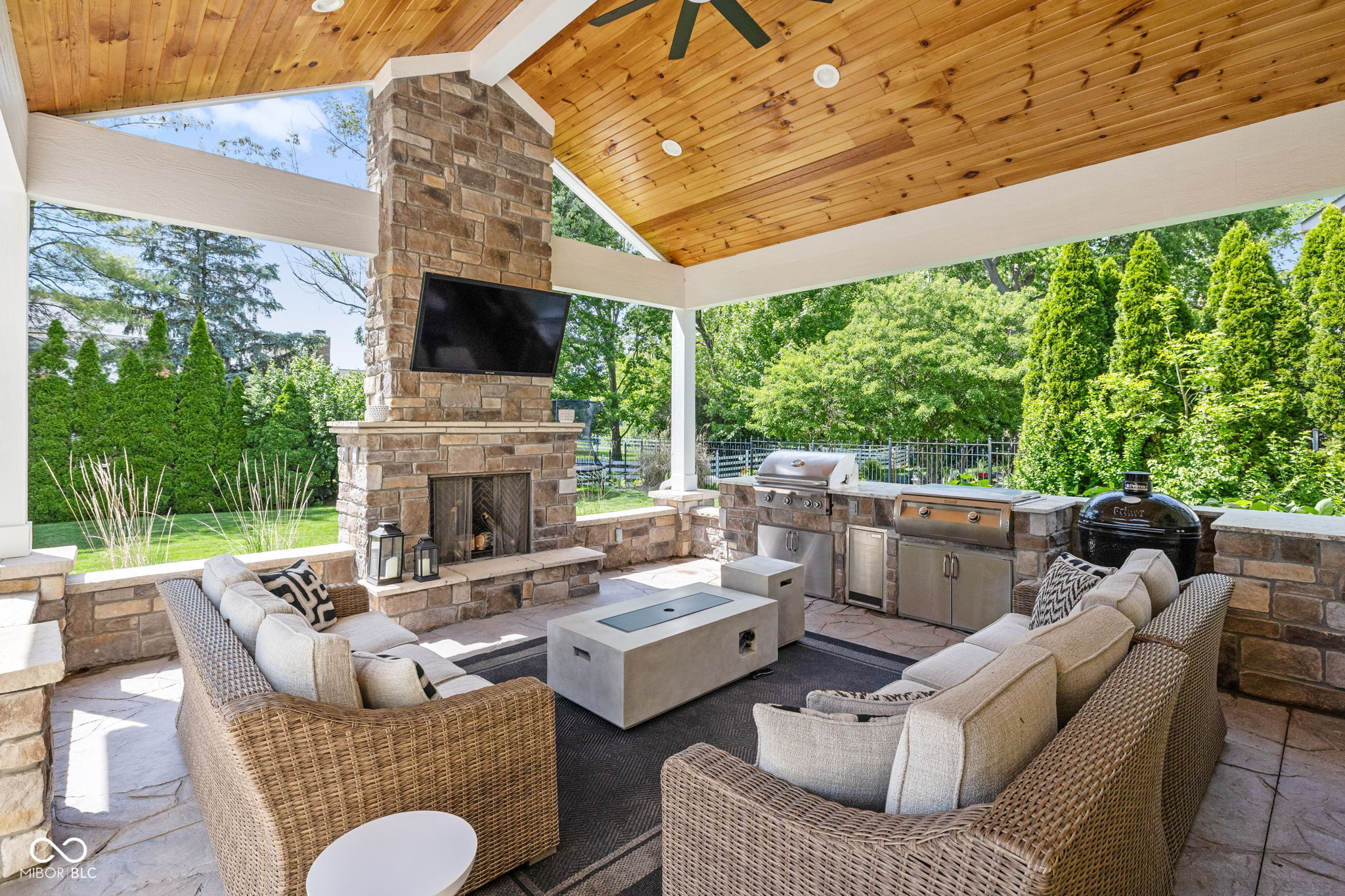 11280 Walking Wood Lane