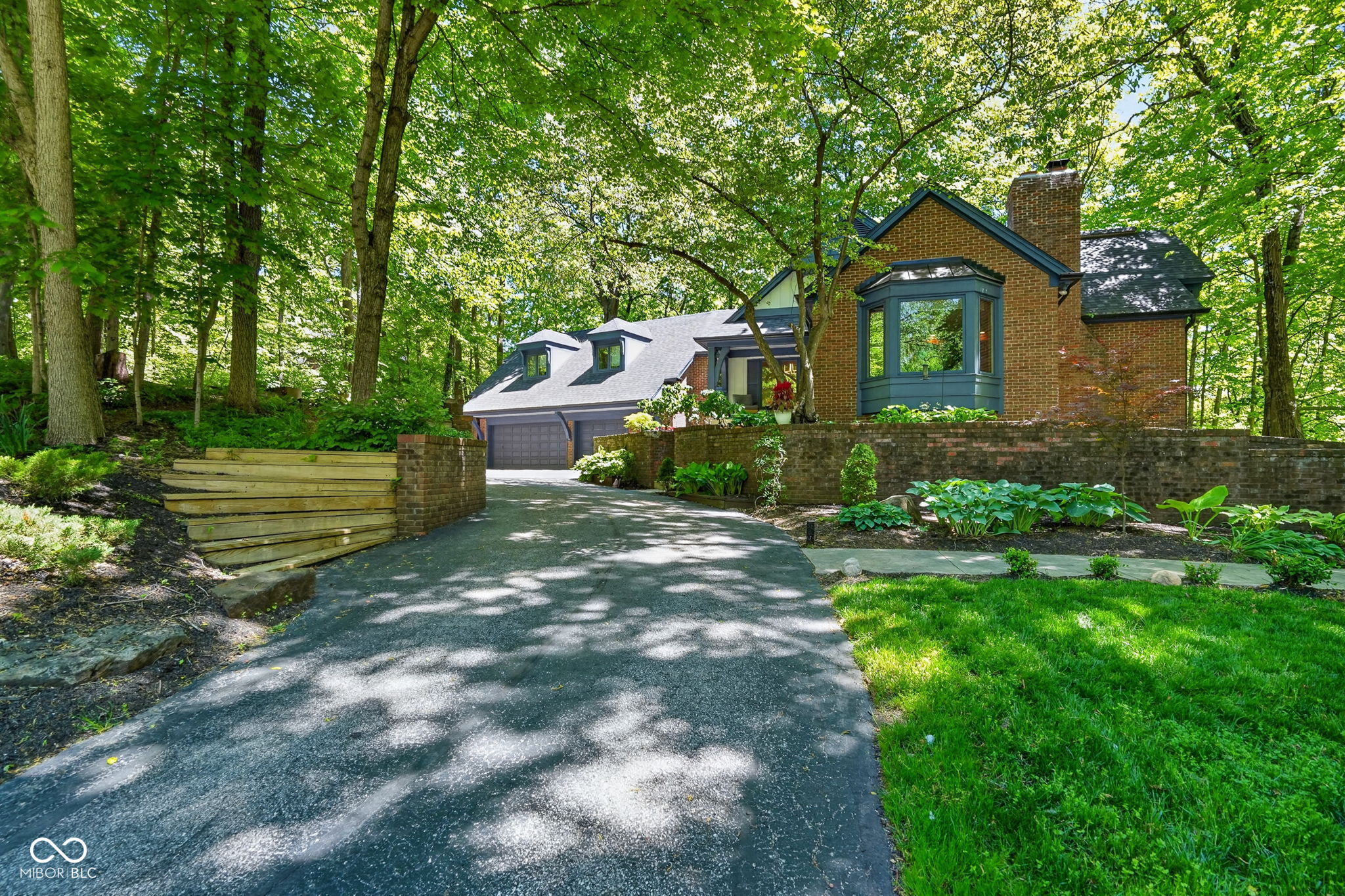 845 Sugarbush Ridge