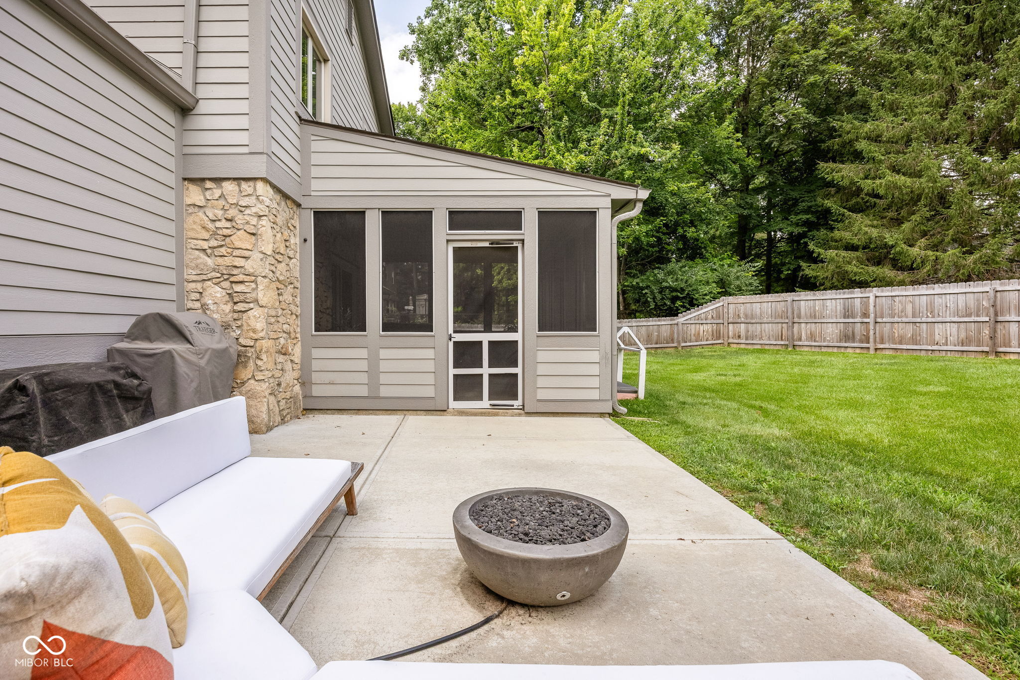 13687 Oak Ridge Road