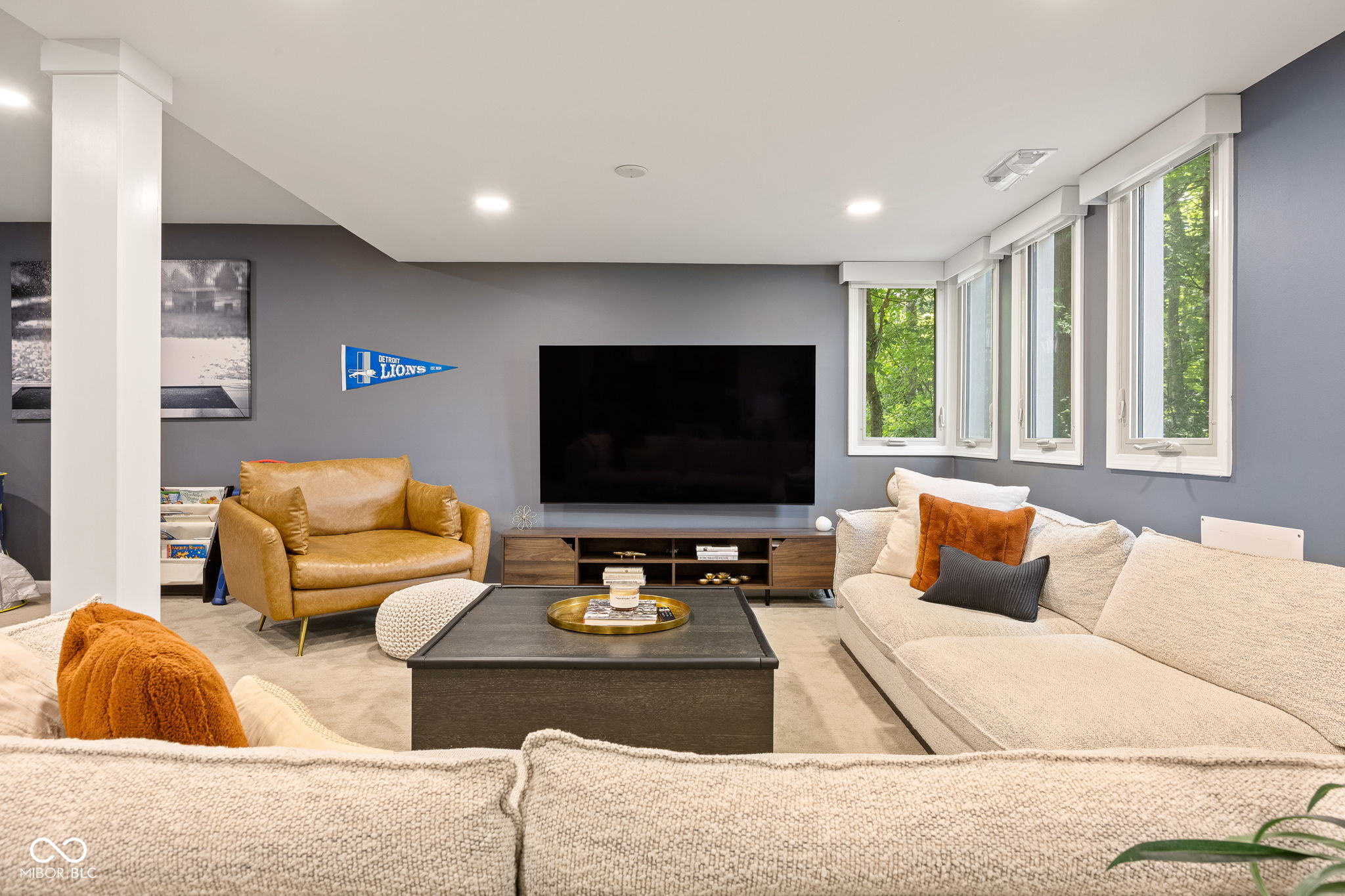 13687 Oak Ridge Road