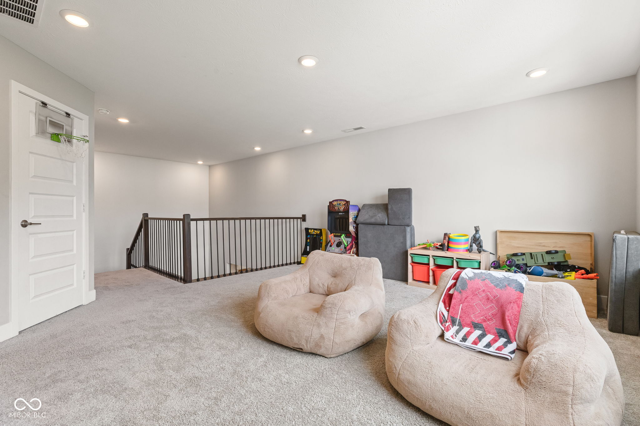 16225 Arndale Court
