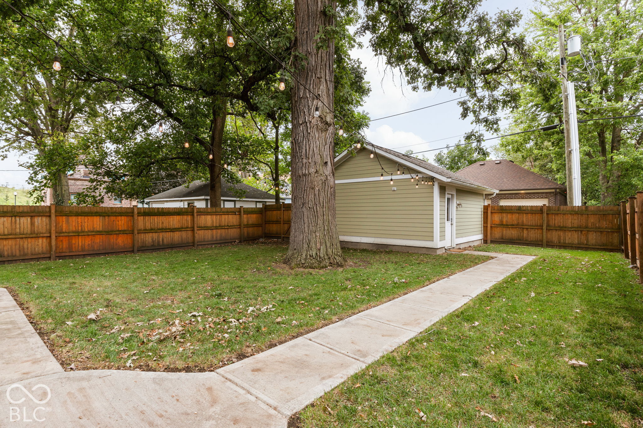 1422 Carrollton Avenue