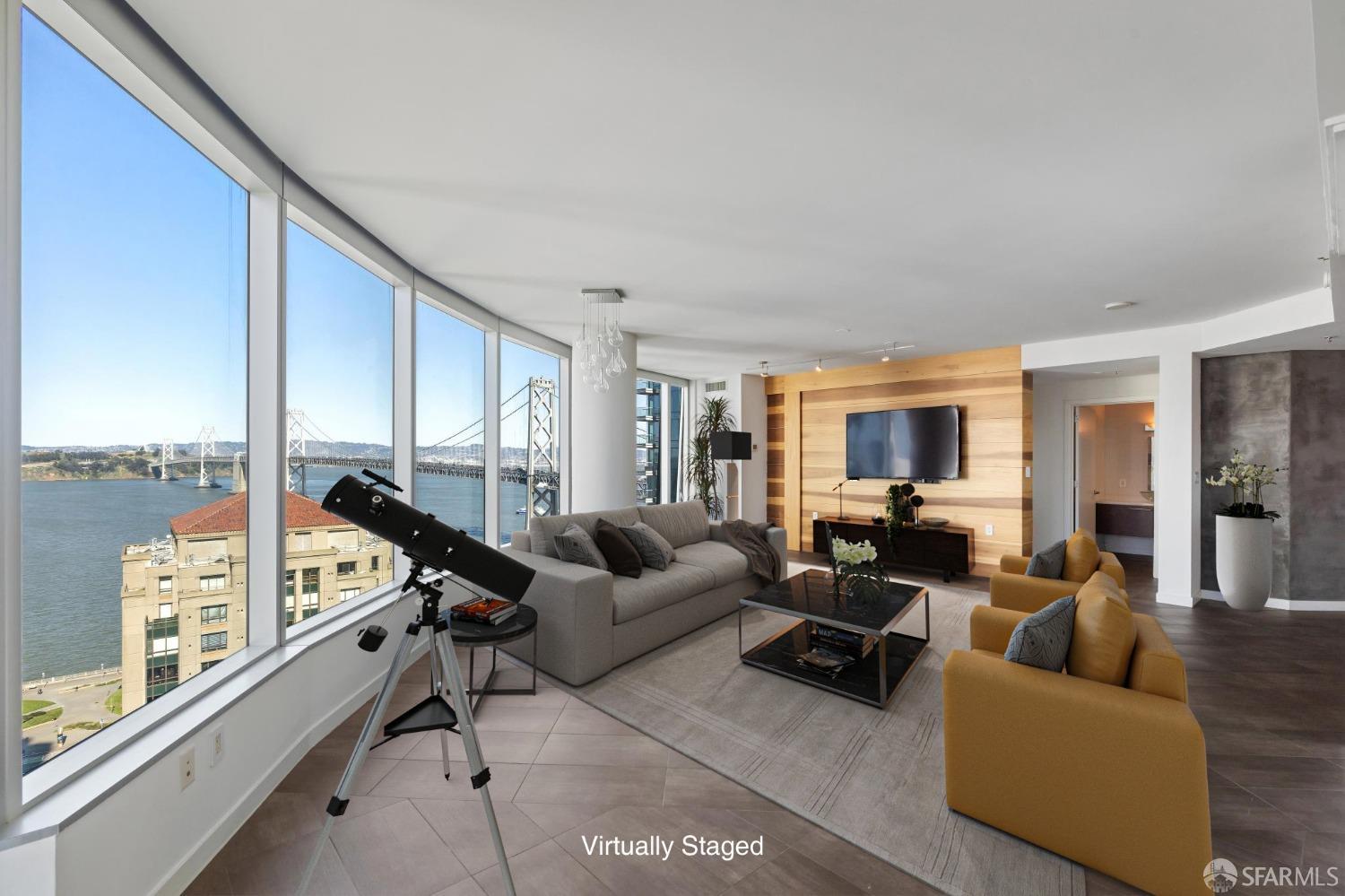 301 Main Street Unit: 26A/B