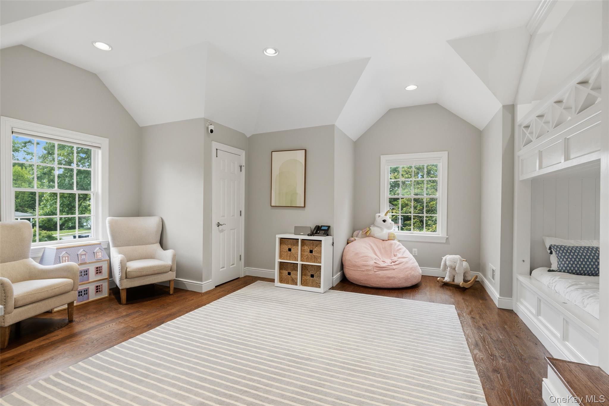 10 Old Katonah Drive