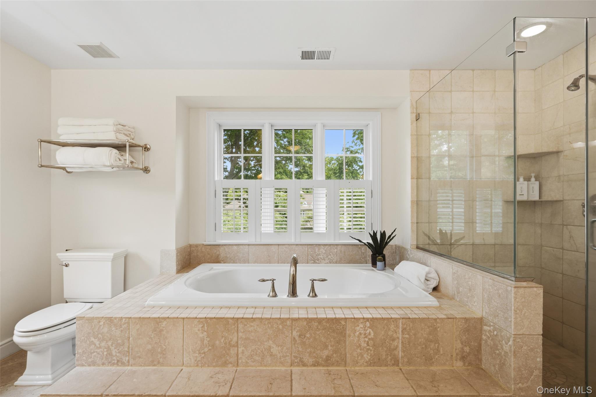 10 Old Katonah Drive
