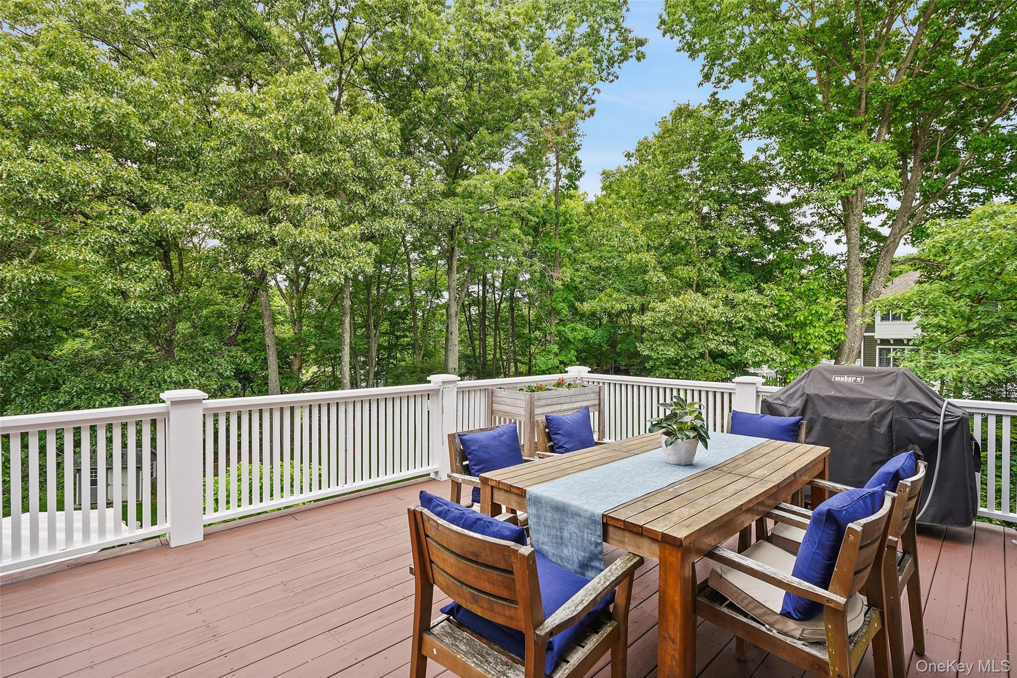 10 Old Katonah Drive