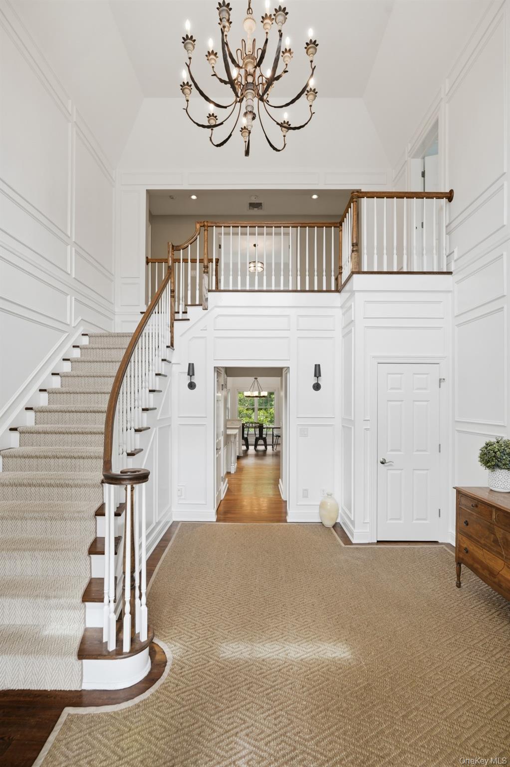 10 Old Katonah Drive
