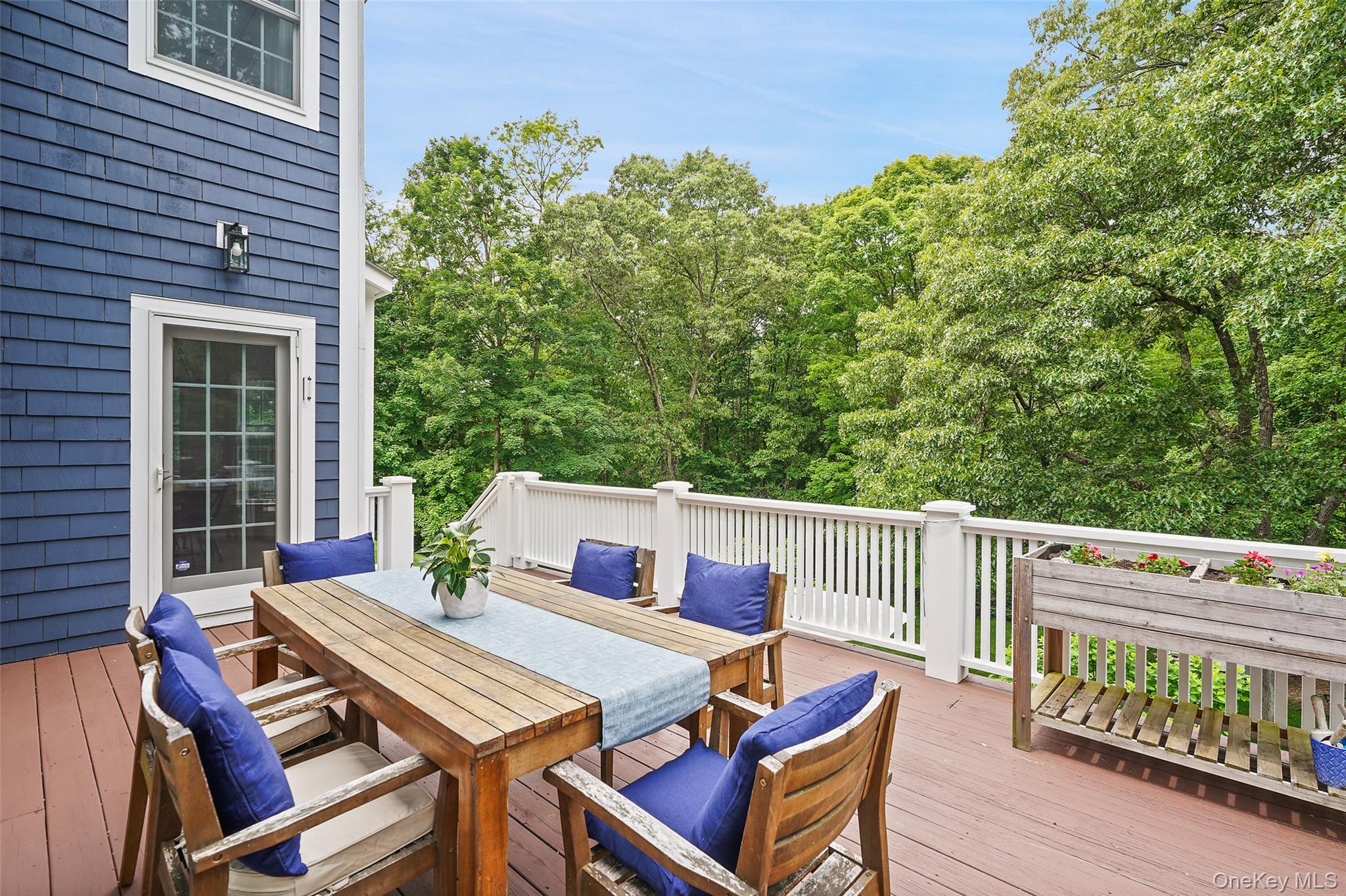 10 Old Katonah Drive