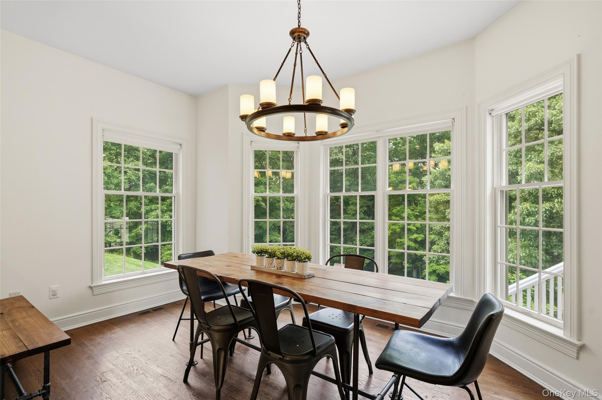 10 Old Katonah Drive