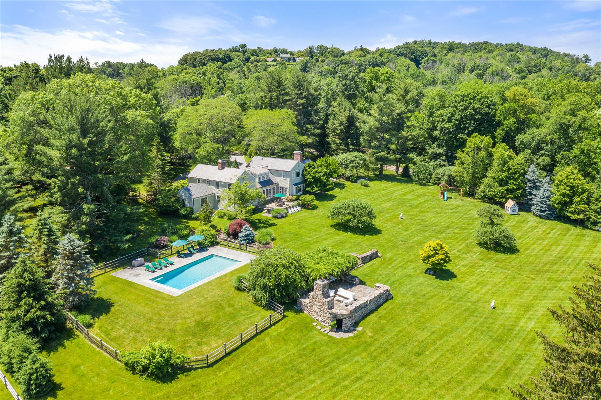 8 Rock Gate Farm Road