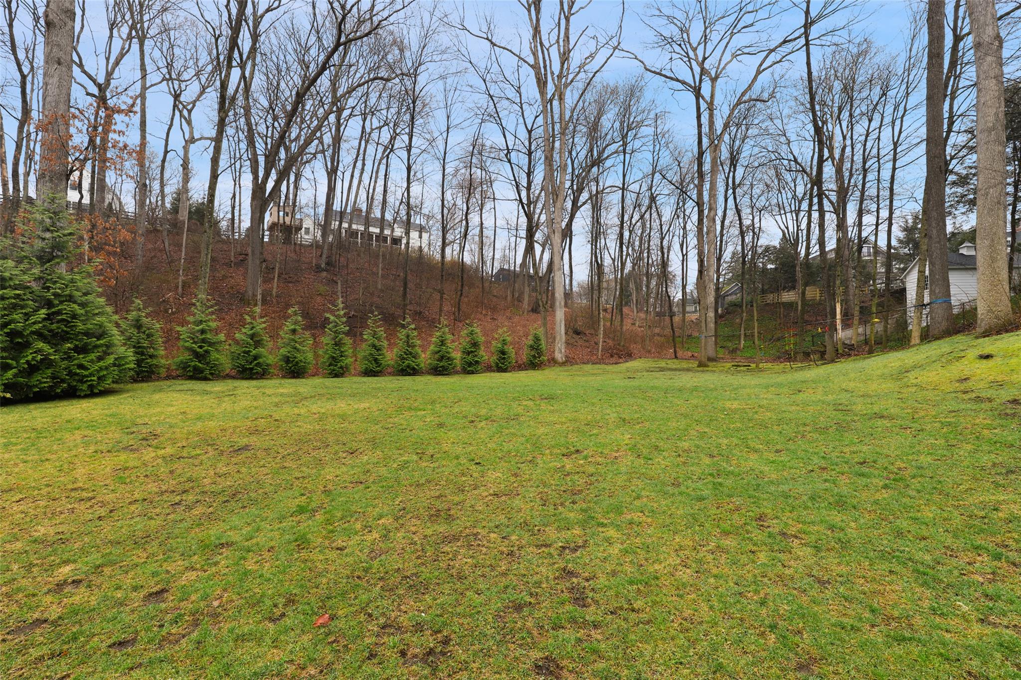 18 Hillside Avenue
