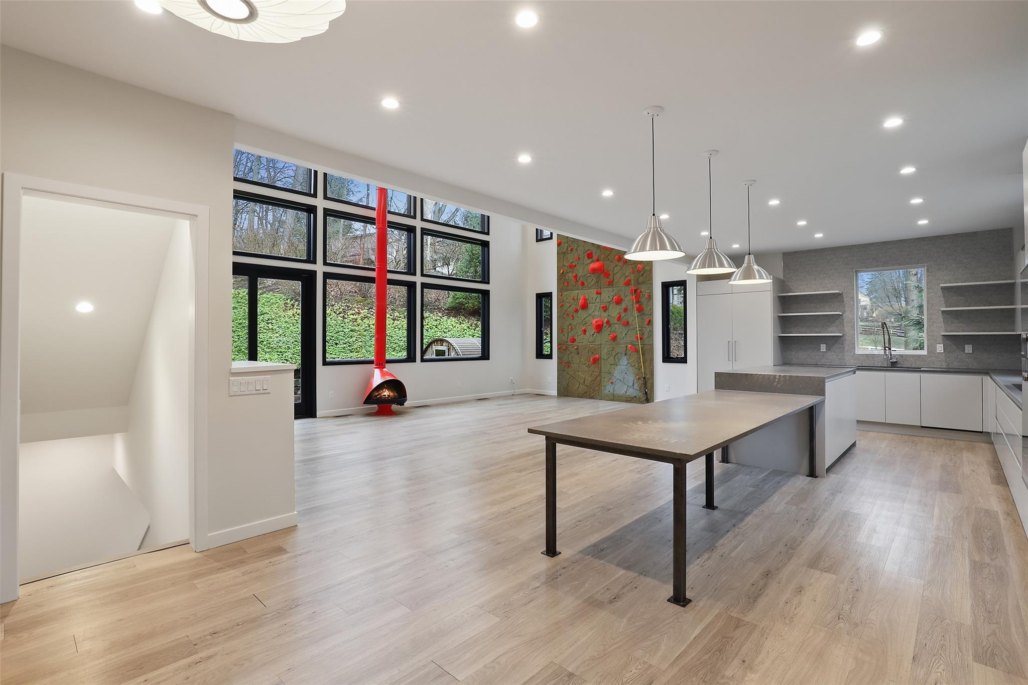 18 Hillside Avenue