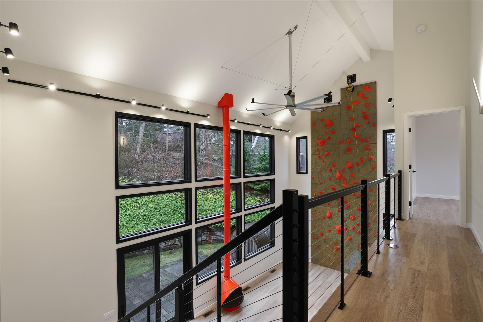 18 Hillside Avenue