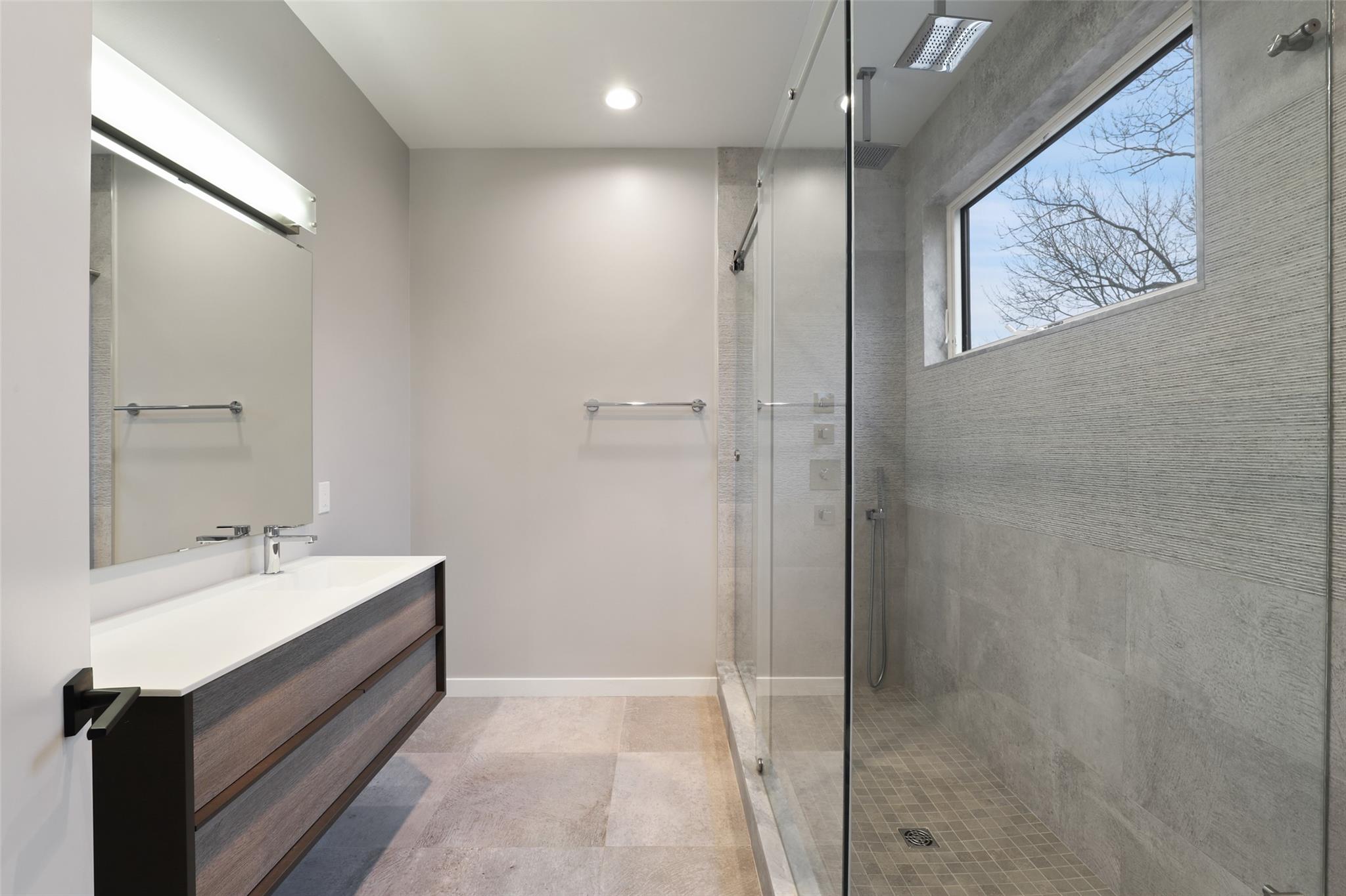 18 Hillside Avenue