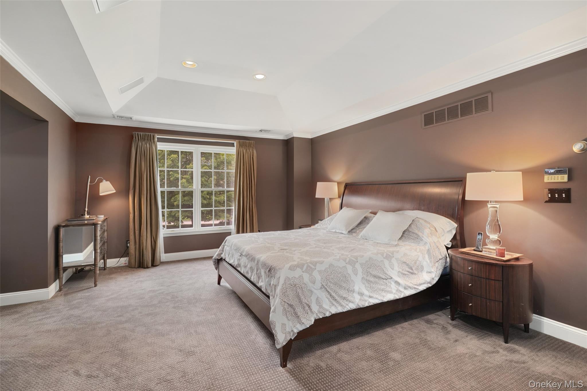 3 Woolen Court