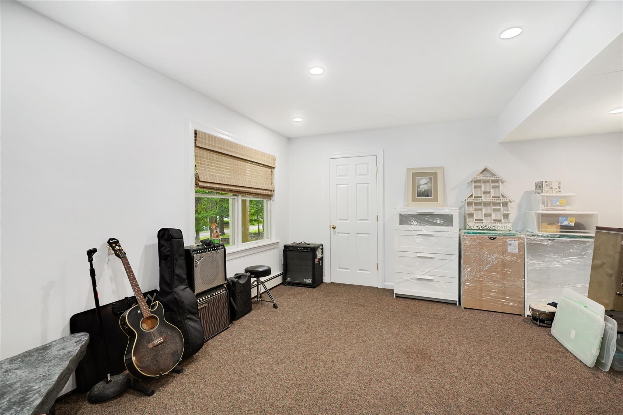 3 Woolen Court