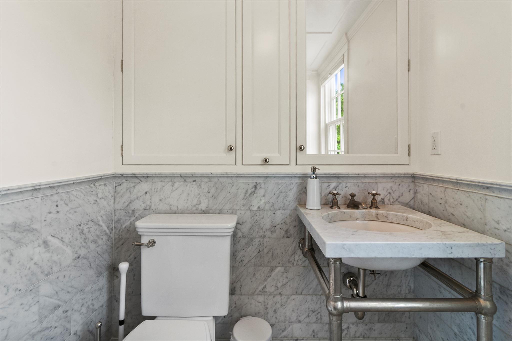 35 Adams Street Unit: 35