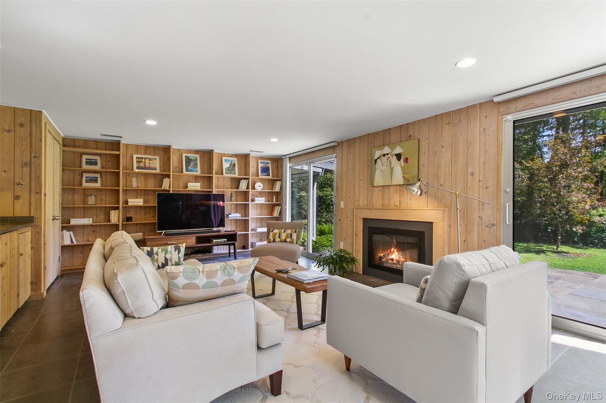 12 Hemlock Hill Road