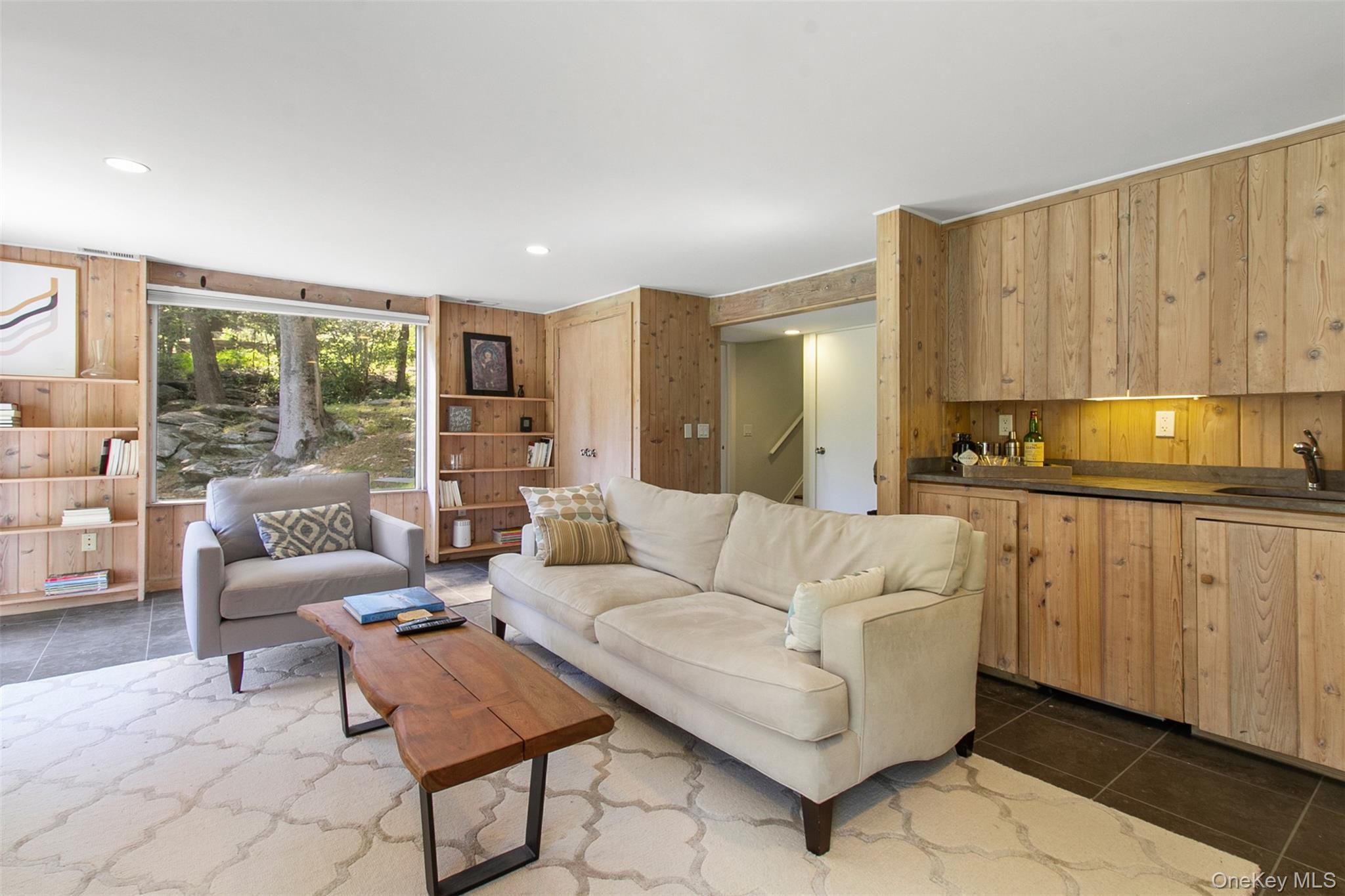 12 Hemlock Hill Road