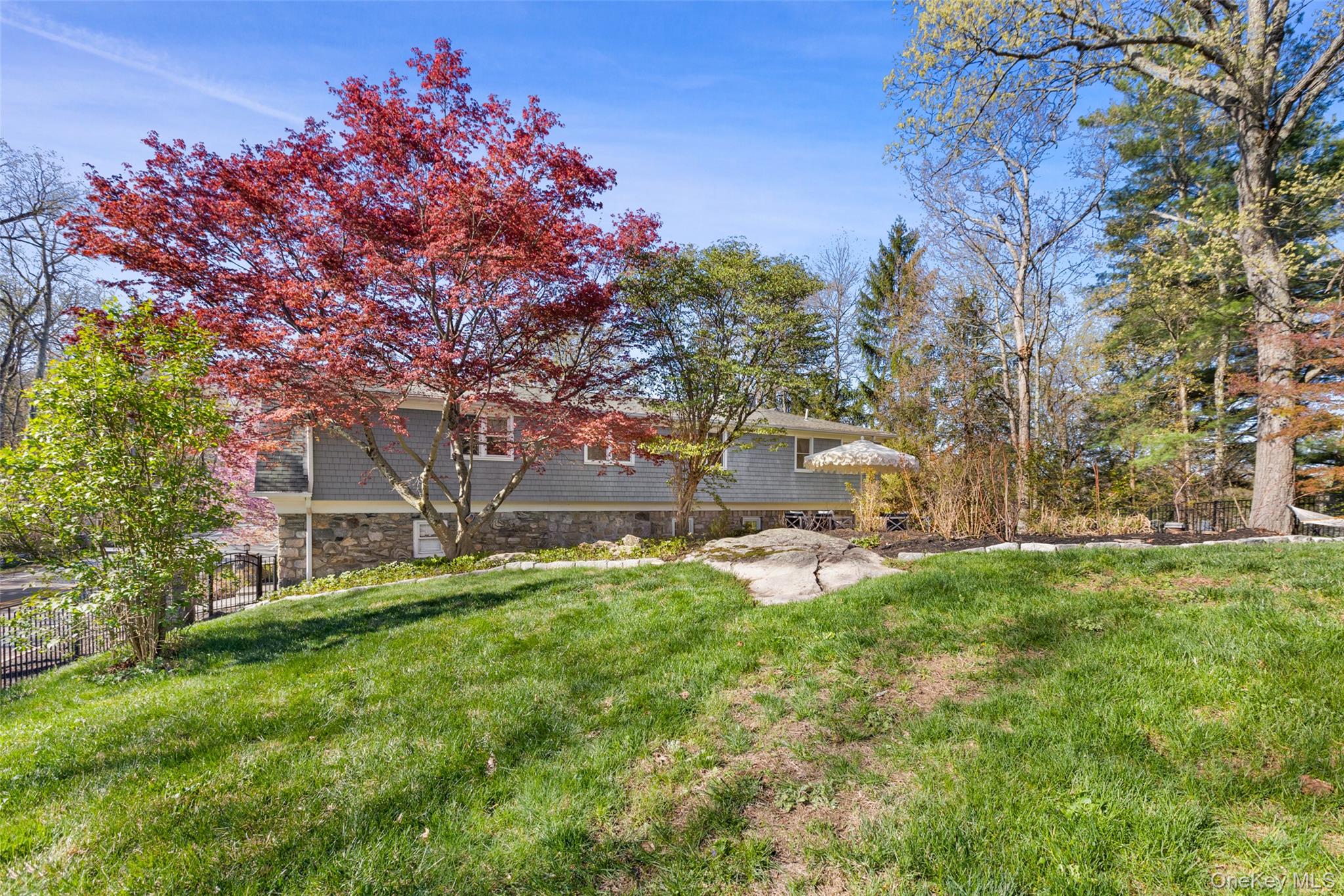 351 W Lake Boulevard
