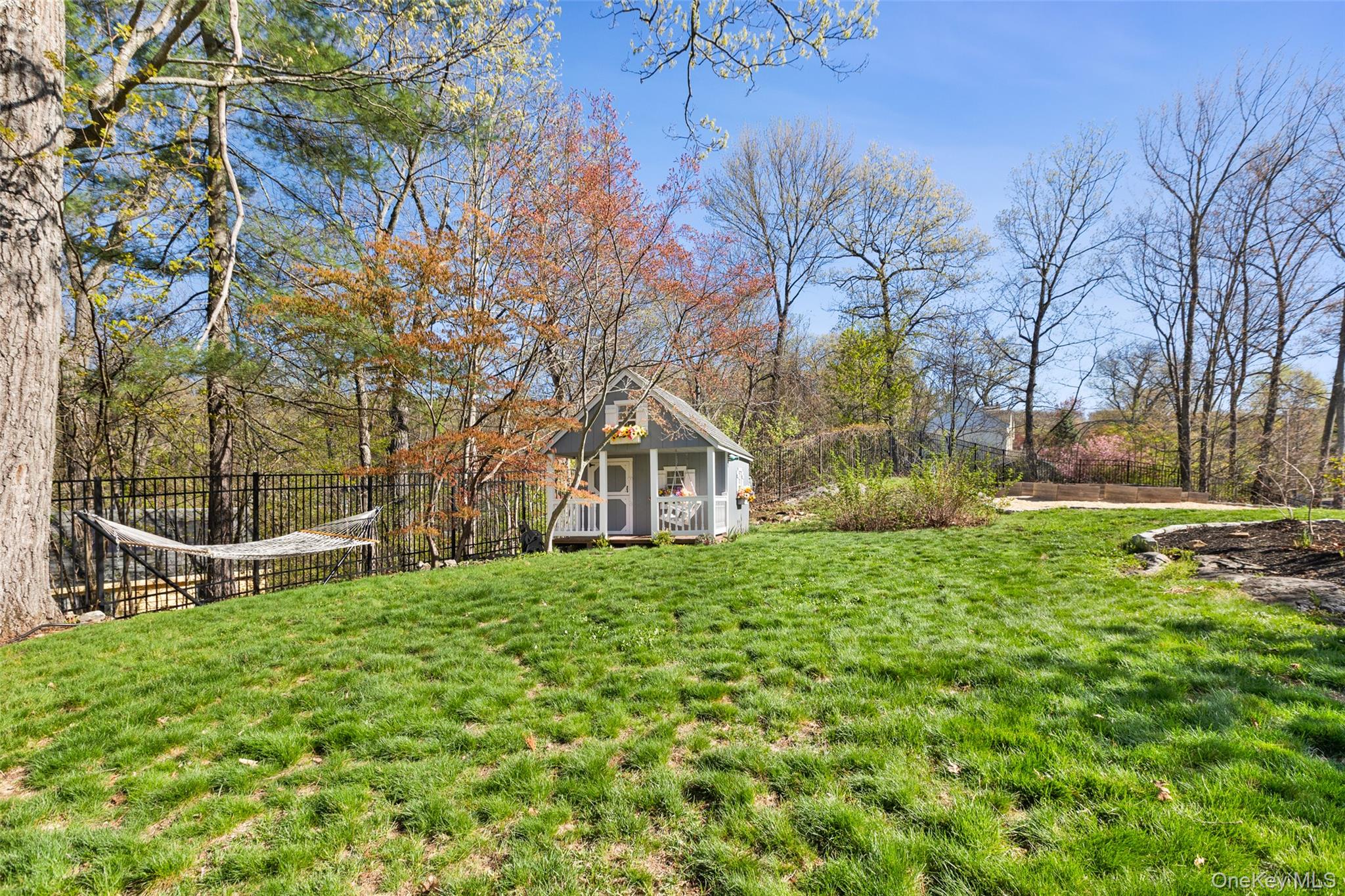 351 W Lake Boulevard