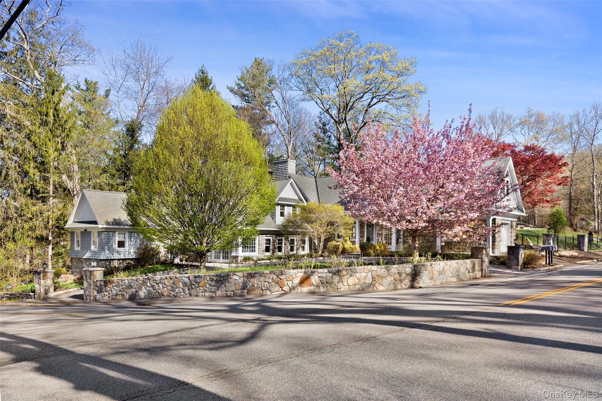 351 W Lake Boulevard