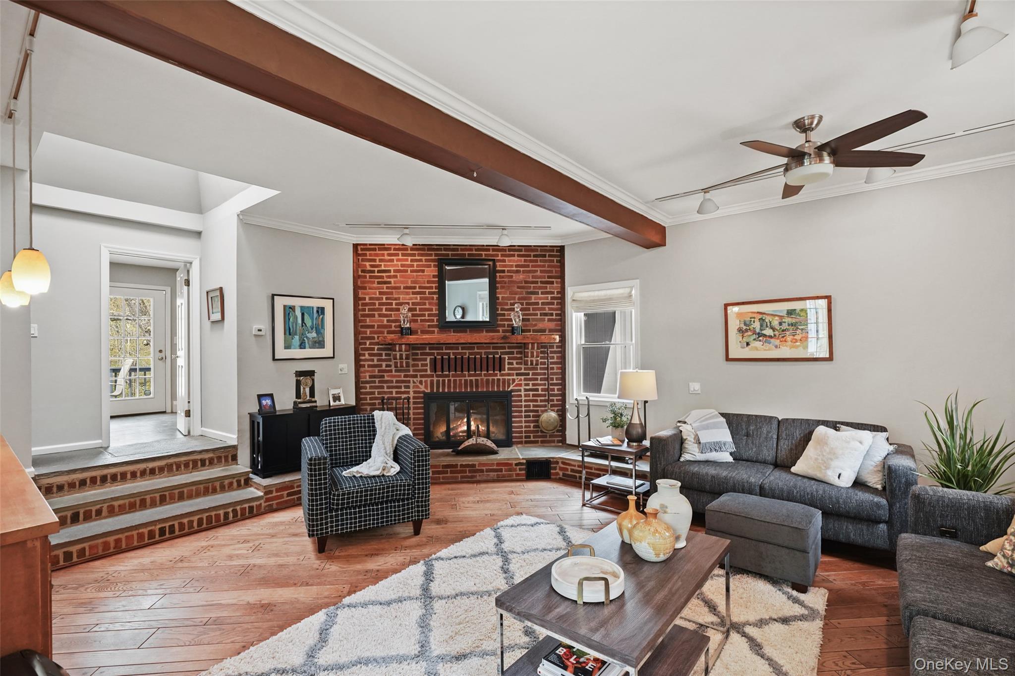 112 Parkview Road N