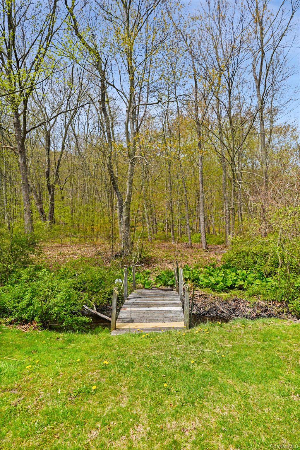 112 Parkview Road N